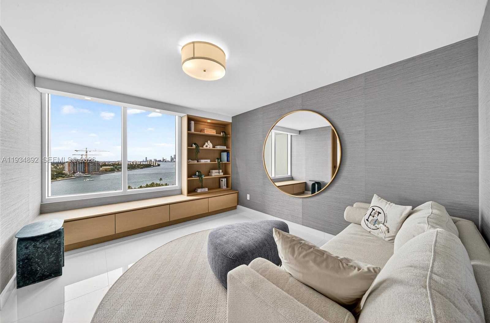 Small Image of 400 SOUTH POINTE DR #1501, Miami Beach Number 24