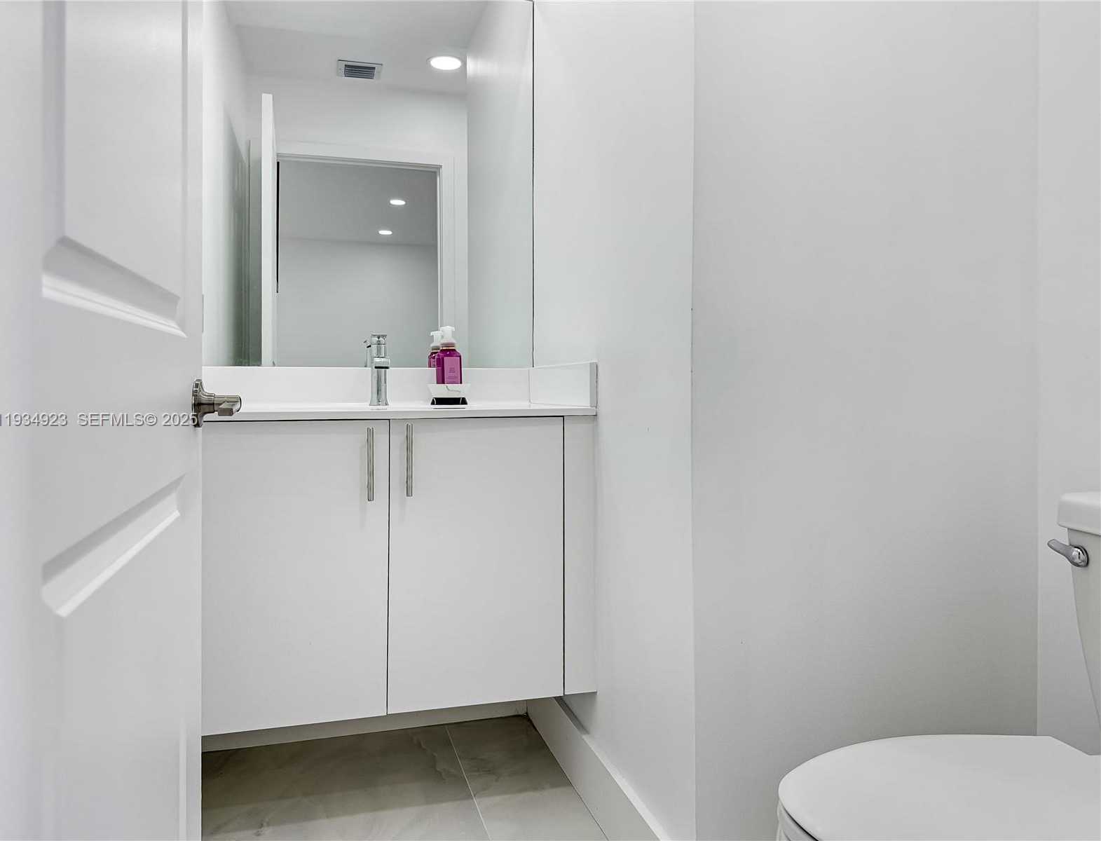 Small Image of 8206 NORTH WEST 43RD ST, Doral Number 6