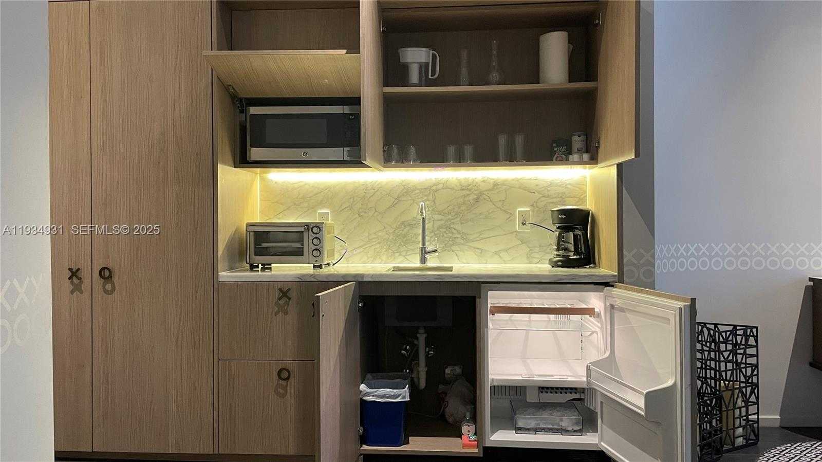 Small Image of 801 SOUTH MIAMI AVE #509, Miami Number 13