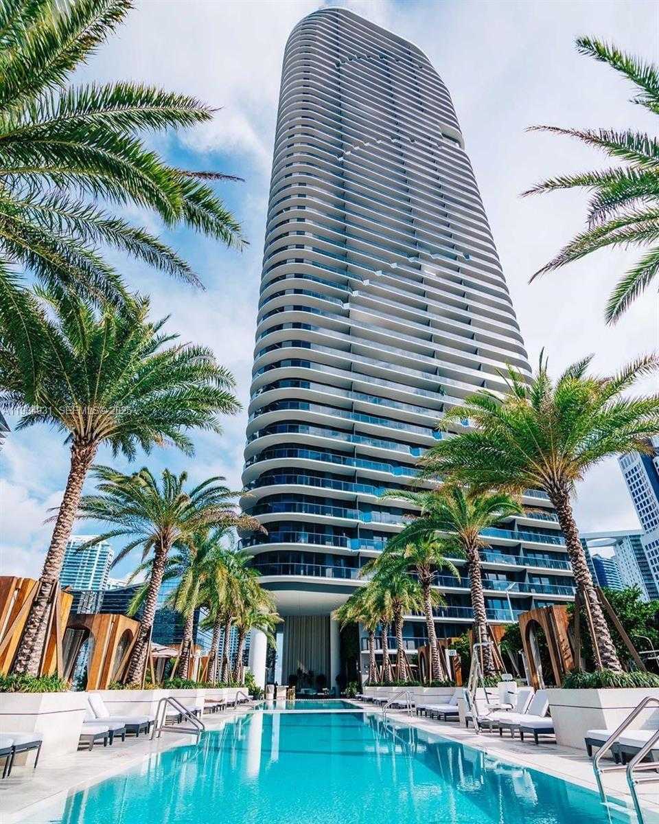 Small Image of 801 SOUTH MIAMI AVE #509, Miami Number 4