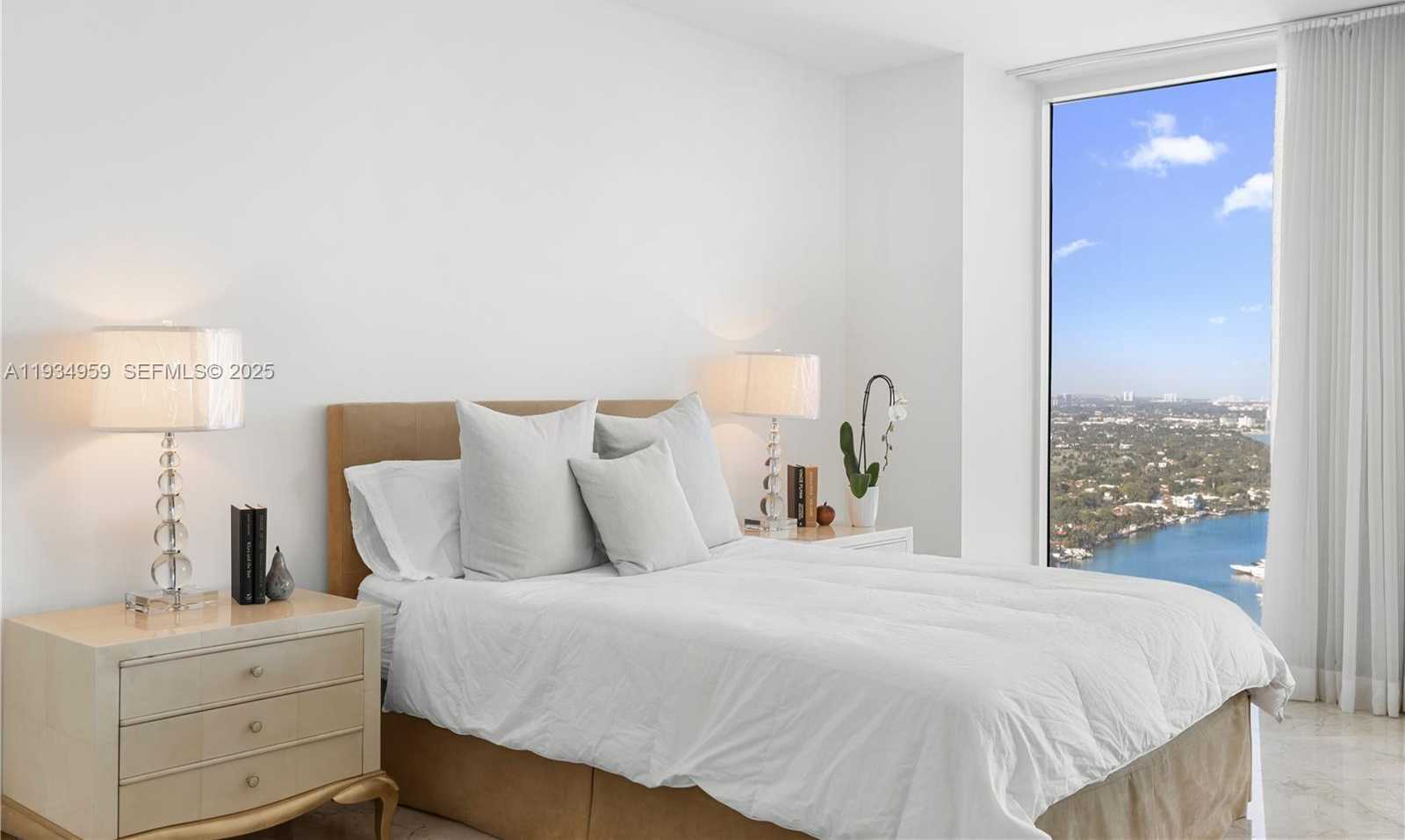 Small Image of 4779 COLLINS AVE #3508, Miami Beach Number 9