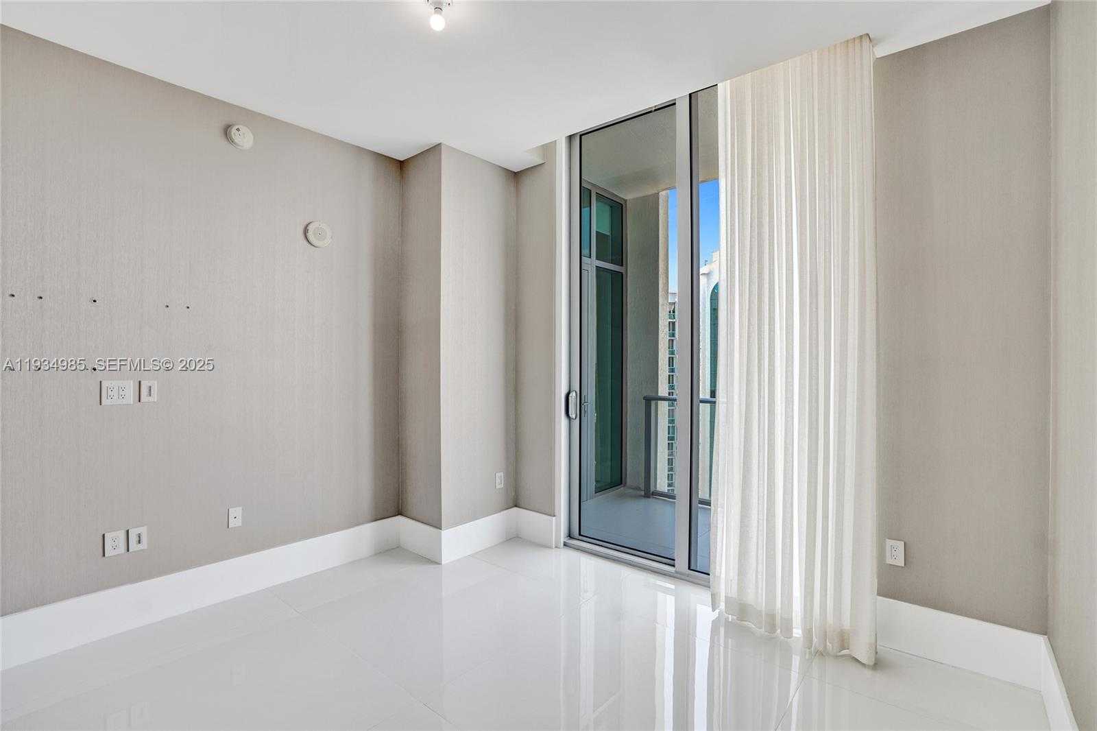 Small Image of 300 SUNNY ISLES BLVD #4-TS-04, Sunny Isles Beach Number 14