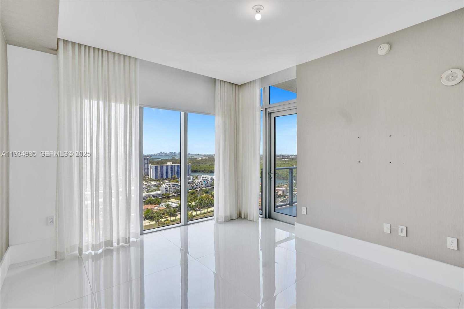 Small Image of 300 SUNNY ISLES BLVD #4-TS-04, Sunny Isles Beach Number 31