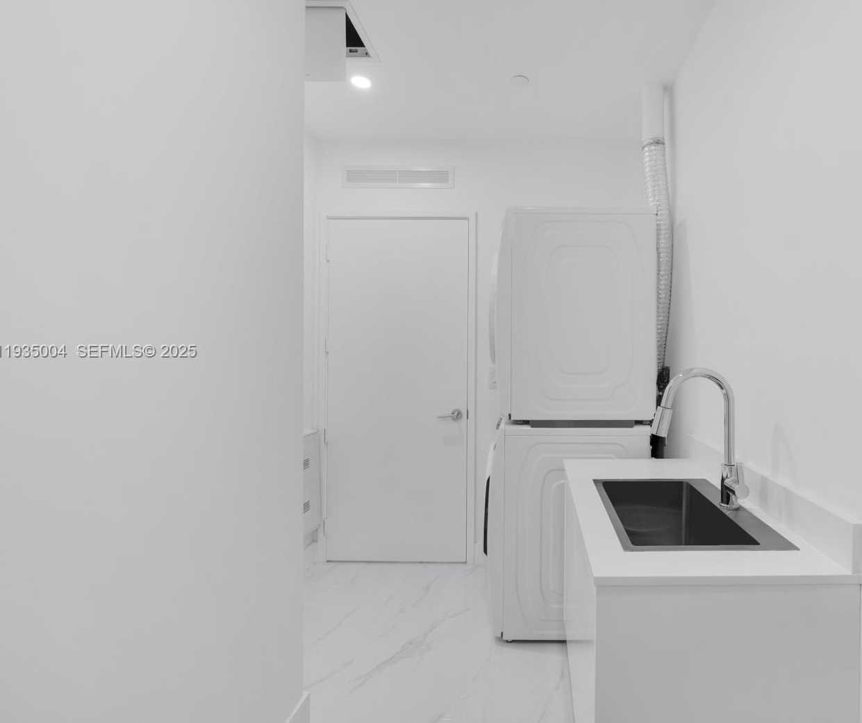 Small Image of 700 NORTH EAST 24TH ST #PH-5903, Miami Number 17