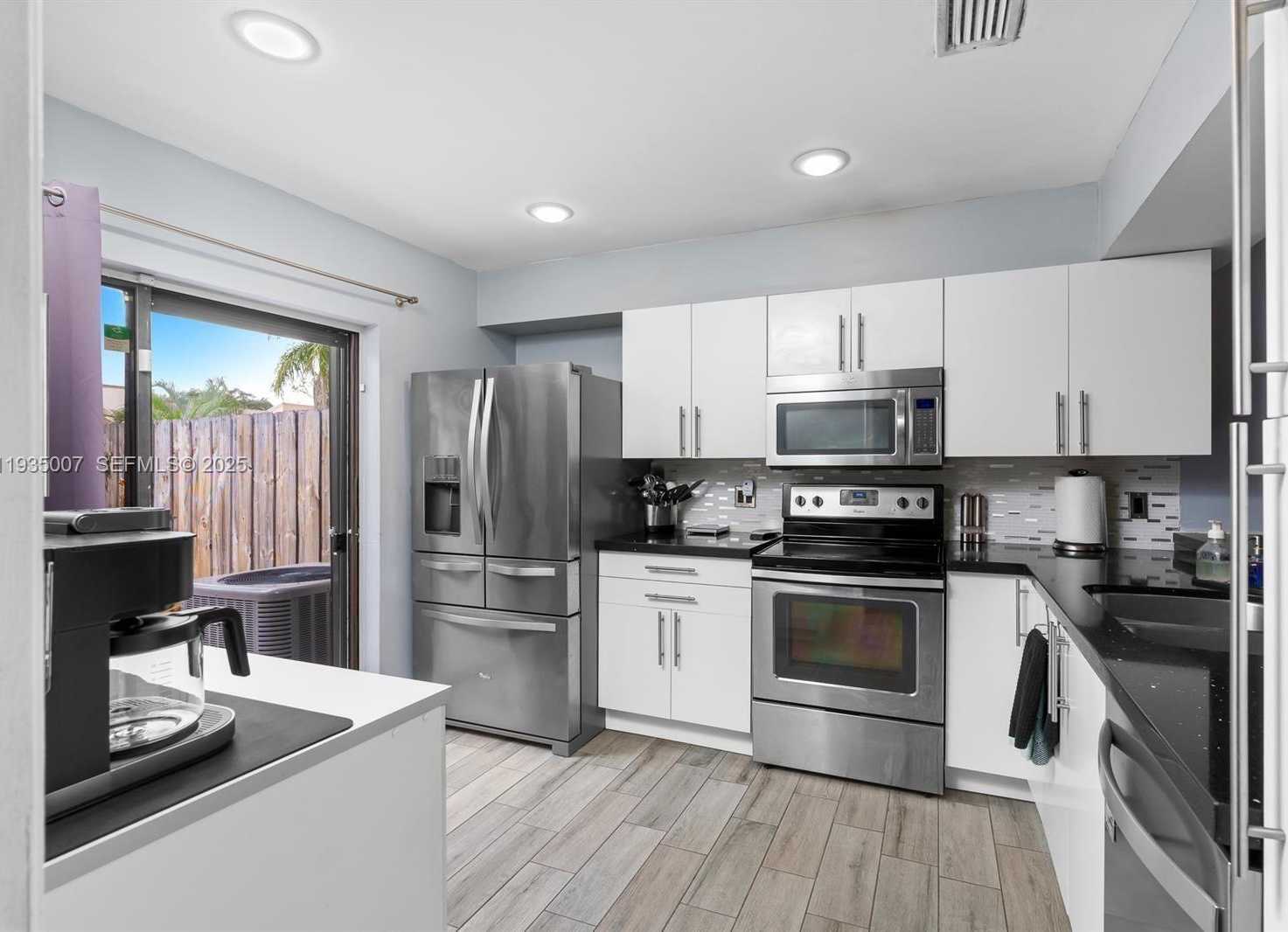 Small Image of 2900 NORTH WEST 69TH CT, Fort Lauderdale Number 8