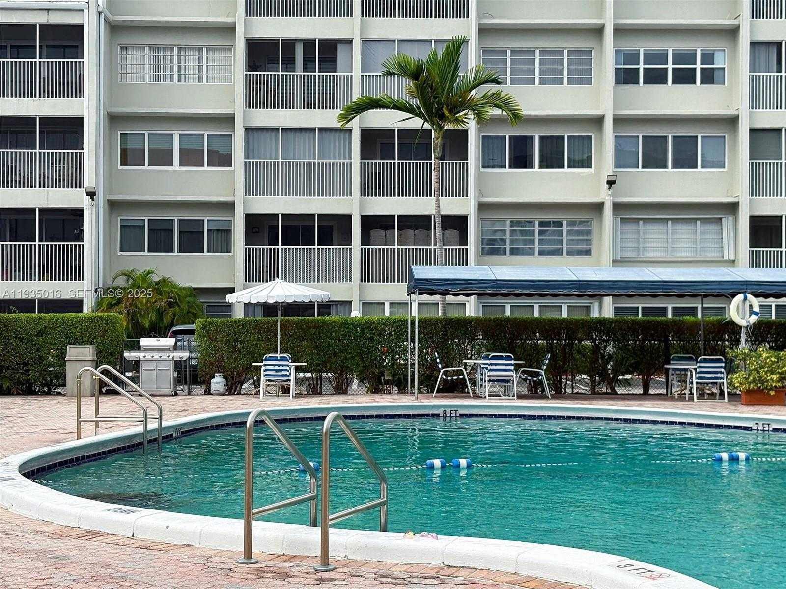 Small Image of 410 SOUTH EAST 2ND ST #406, Hallandale Beach Number 16