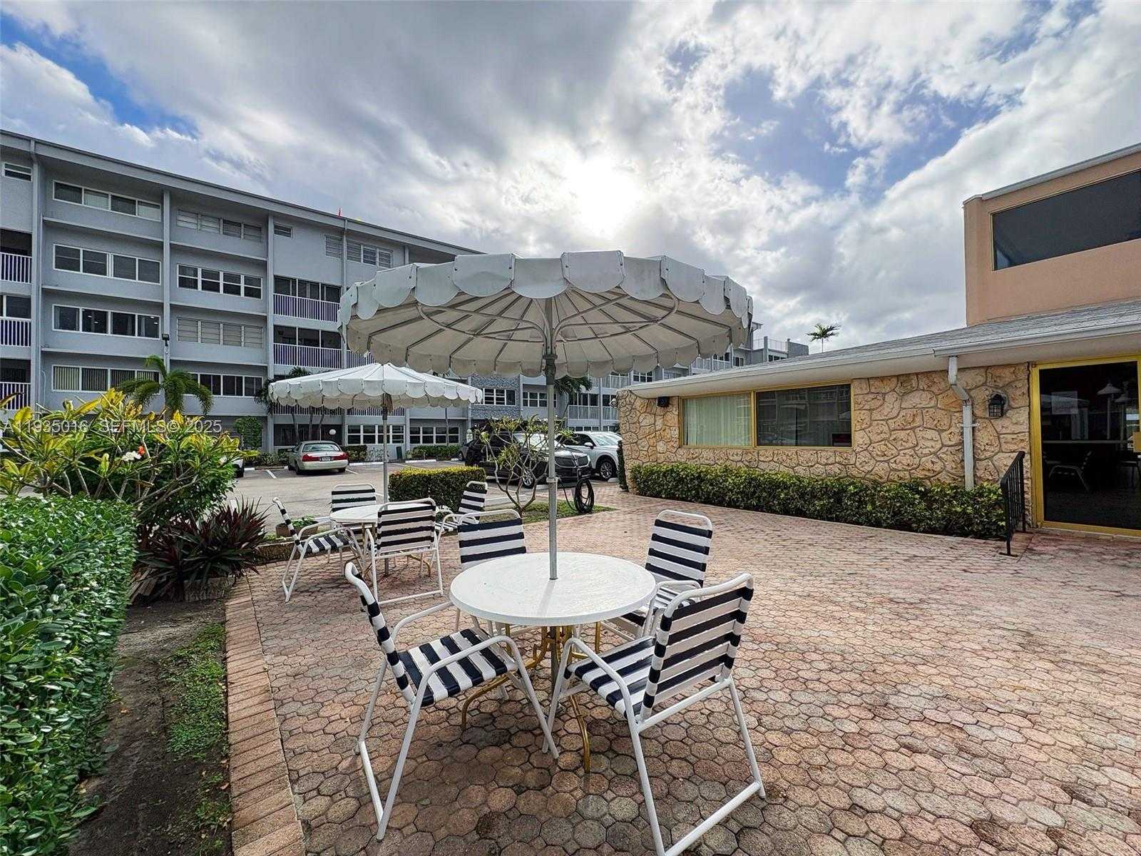 Small Image of 410 SOUTH EAST 2ND ST #406, Hallandale Beach Number 18