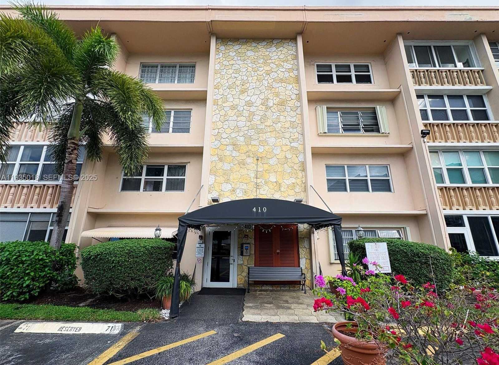 Small Image of 410 SOUTH EAST 2ND ST #406, Hallandale Beach Number 2