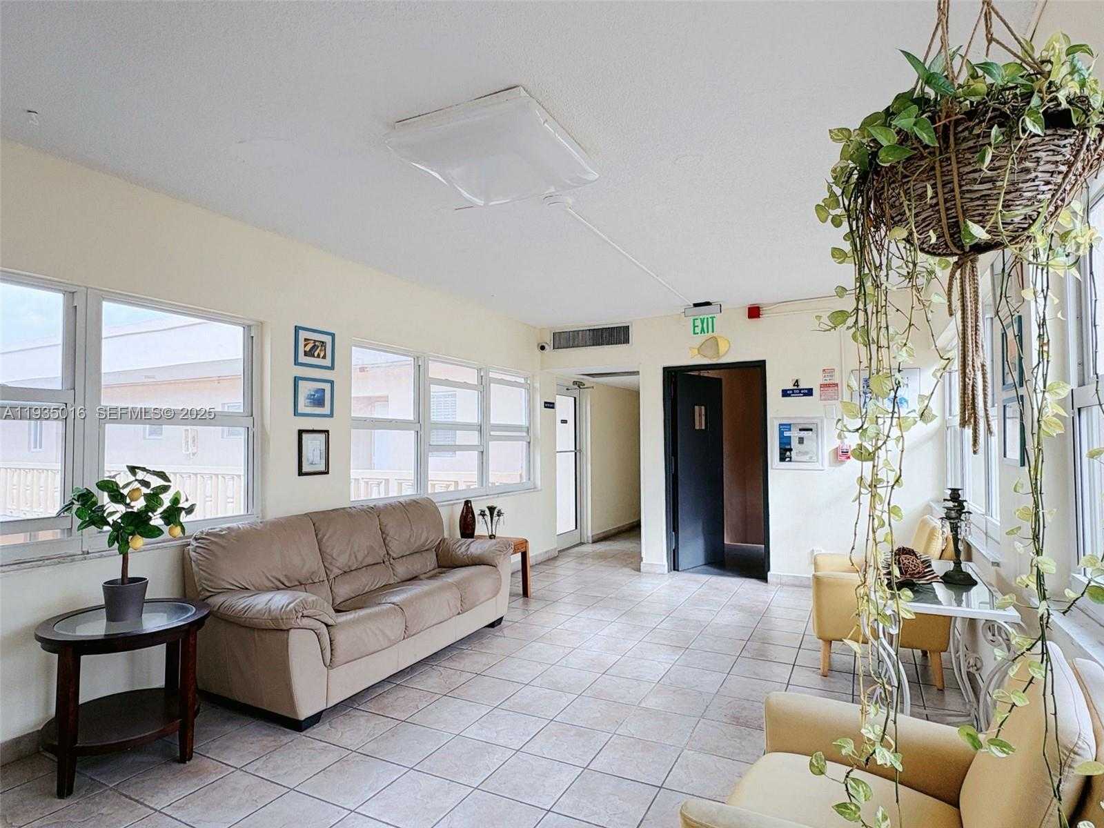 Small Image of 410 SOUTH EAST 2ND ST #406, Hallandale Beach Number 21