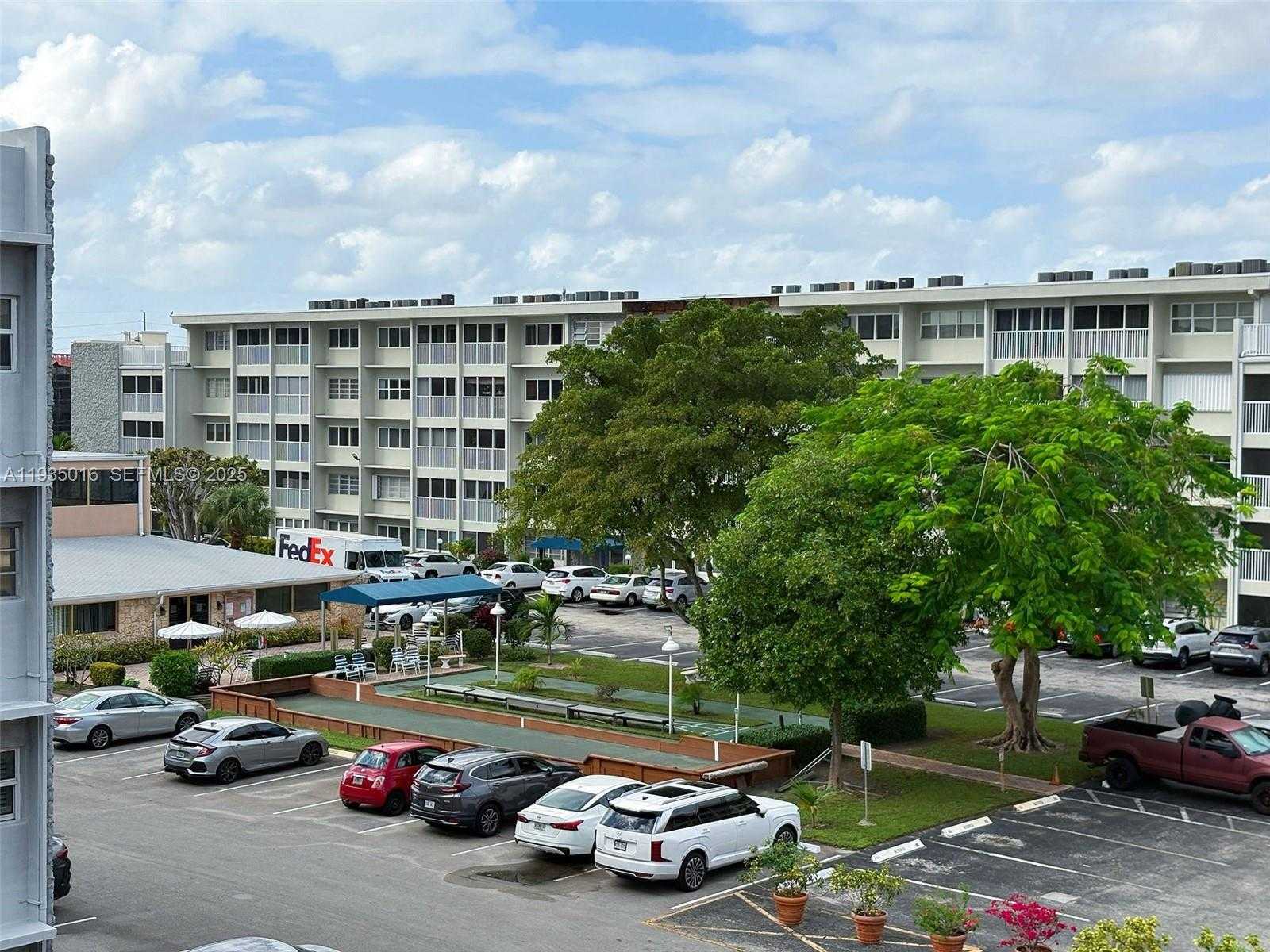 Small Image of 410 SOUTH EAST 2ND ST #406, Hallandale Beach Number 6