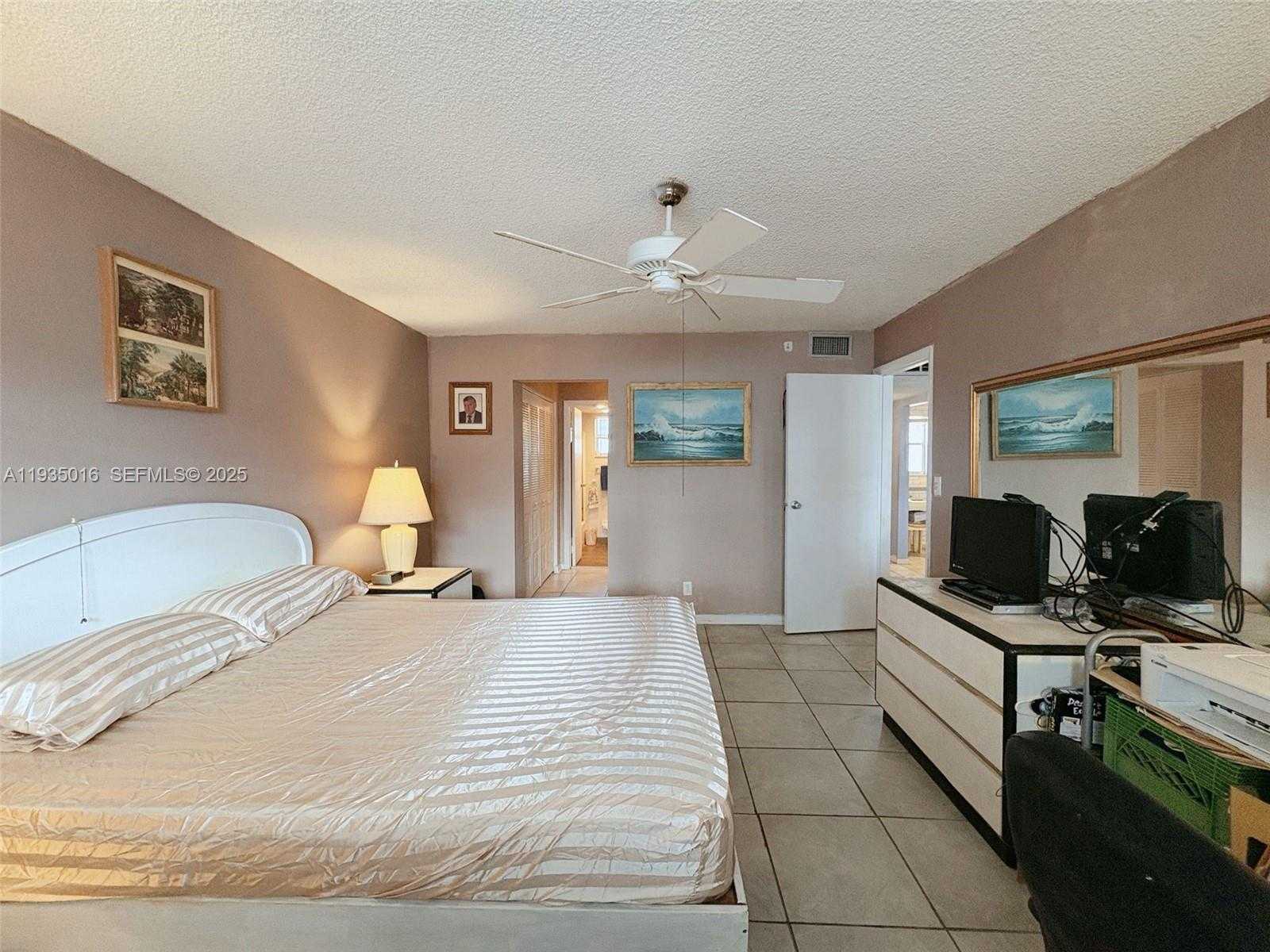 Small Image of 410 SOUTH EAST 2ND ST #406, Hallandale Beach Number 9