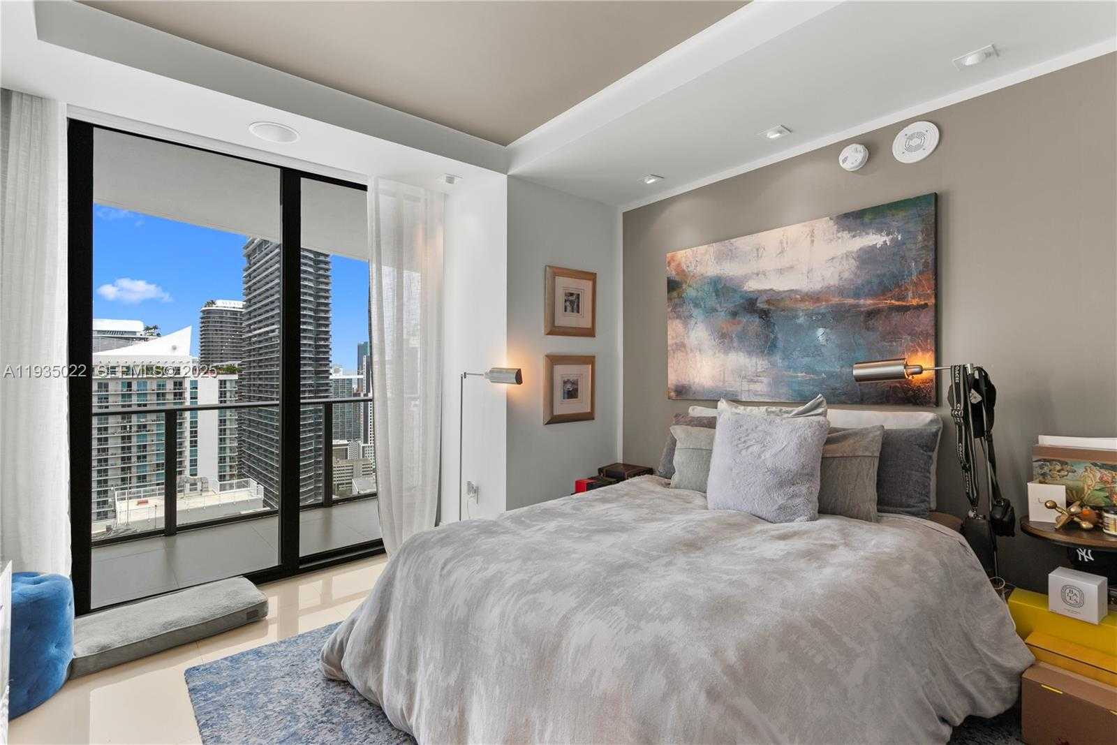 Small Image of 1300 SOUTH MIAMI AVE #4101, Miami Number 15