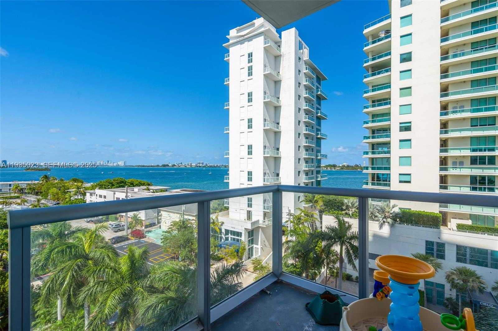 Small Image of 7928 EAST DR #708, North Bay Village Number 36