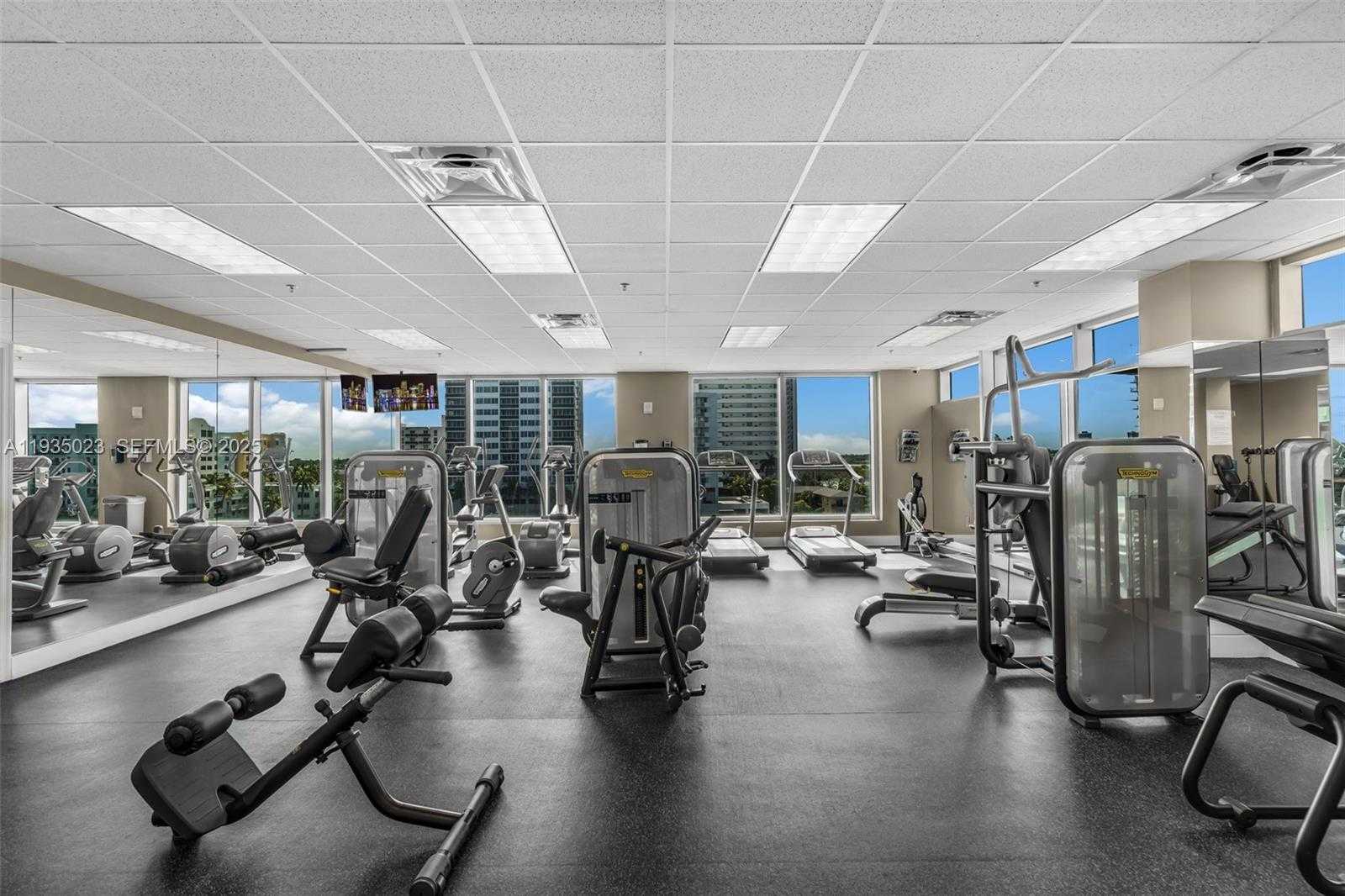 Small Image of 7928 EAST DR #708, North Bay Village Number 49