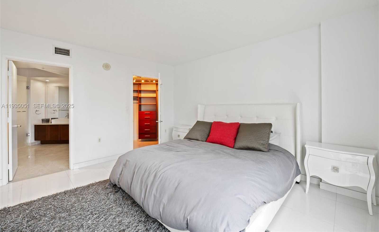 Small Image of 200 SUNNY ISLES BLVD #2-806, Sunny Isles Beach Number 16