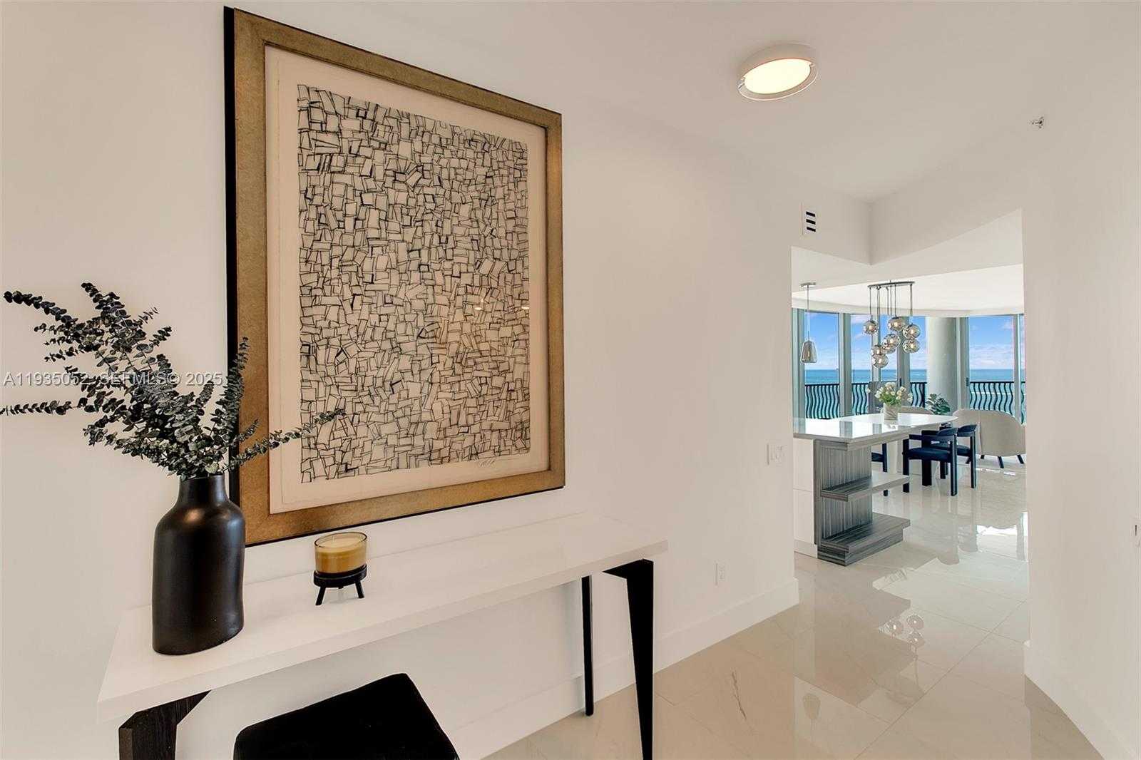 Small Image of 1500 OCEAN DR #1201, Miami Beach Number 29