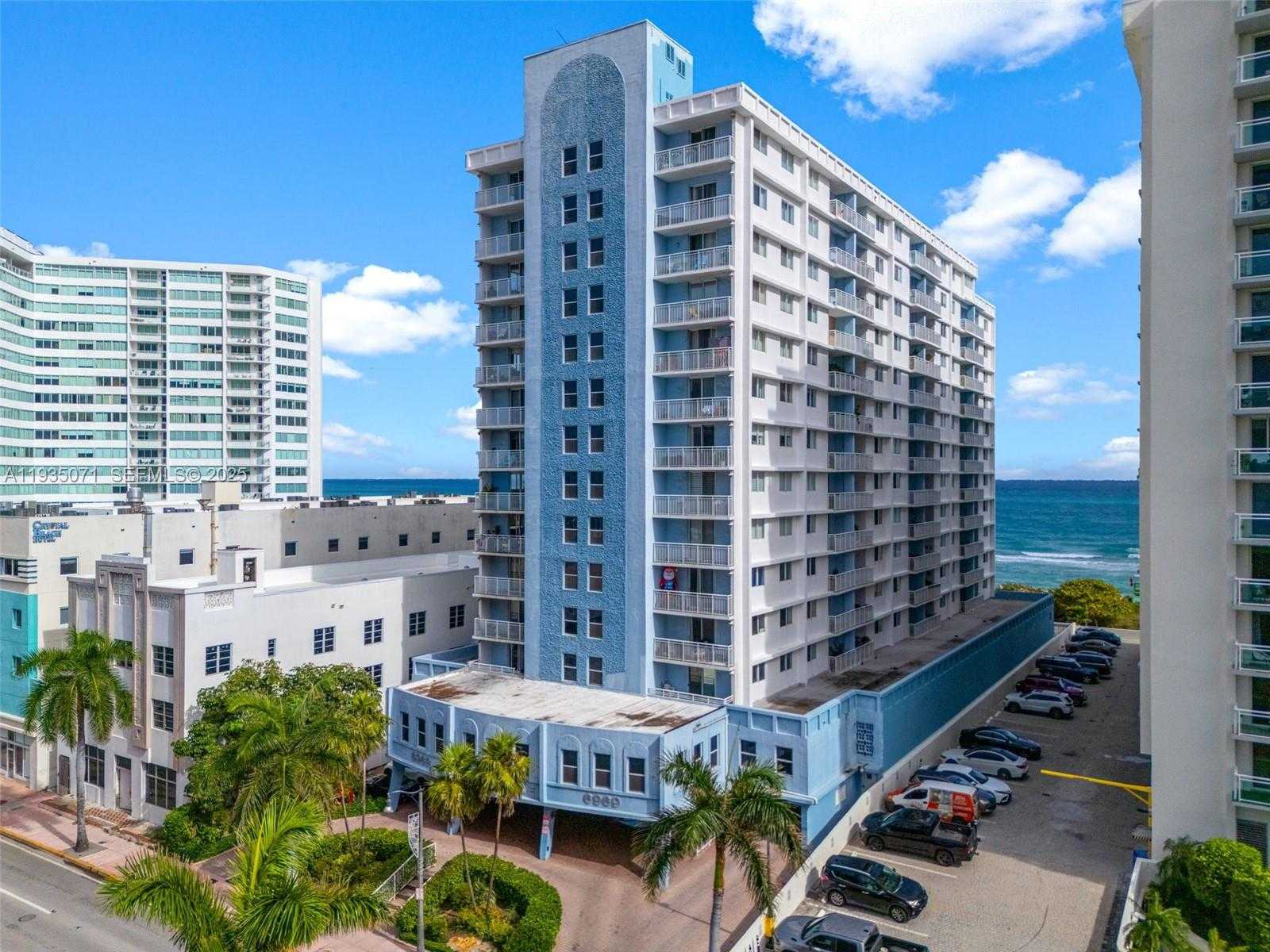 Small Image of 6969 COLLINS AVE #811, Miami Beach Number 2