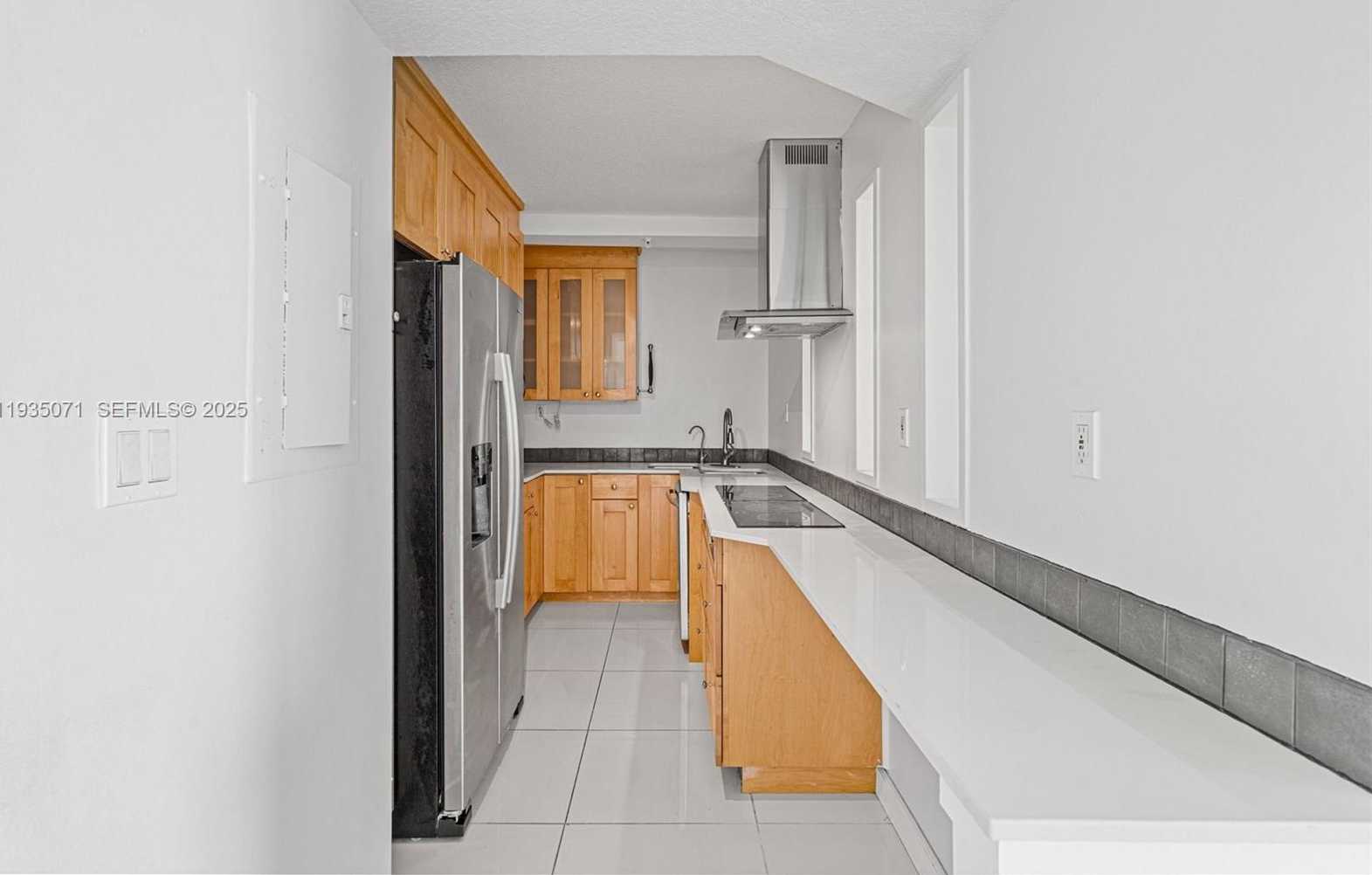 Small Image of 6969 COLLINS AVE #811, Miami Beach Number 9
