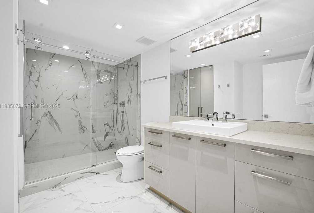Small Image of 10155 COLLINS AVE #1106, Bal Harbour Number 20