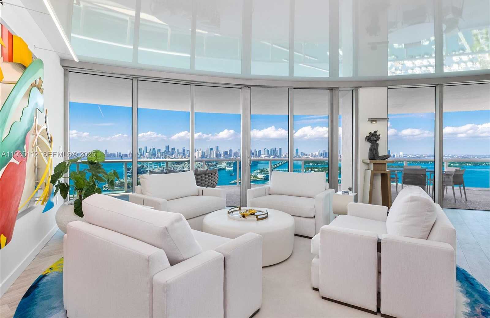 Small Image of 1000 SOUTH POINTE DR #3501, Miami Beach Number 13