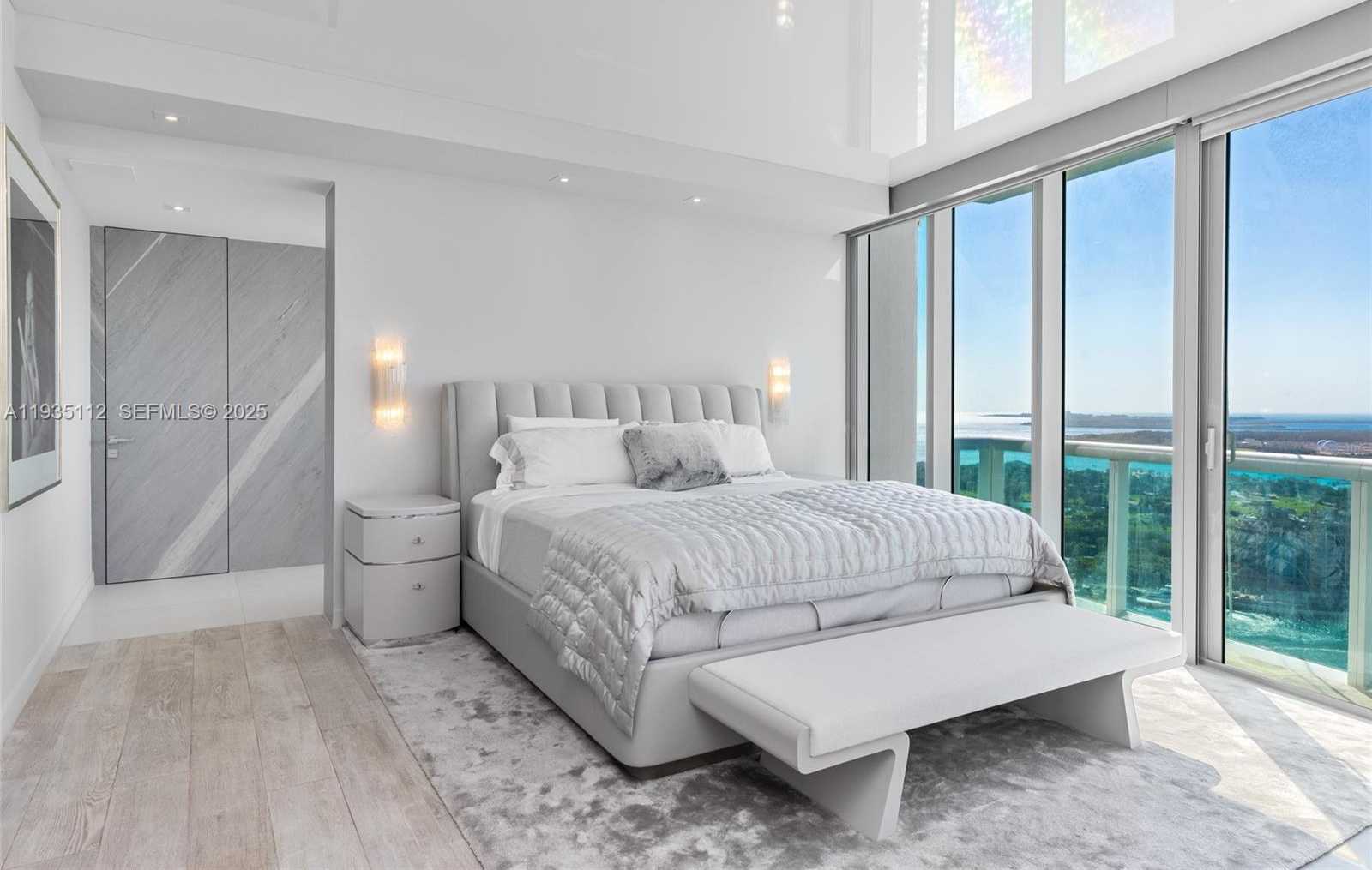 Small Image of 1000 SOUTH POINTE DR #3501, Miami Beach Number 27
