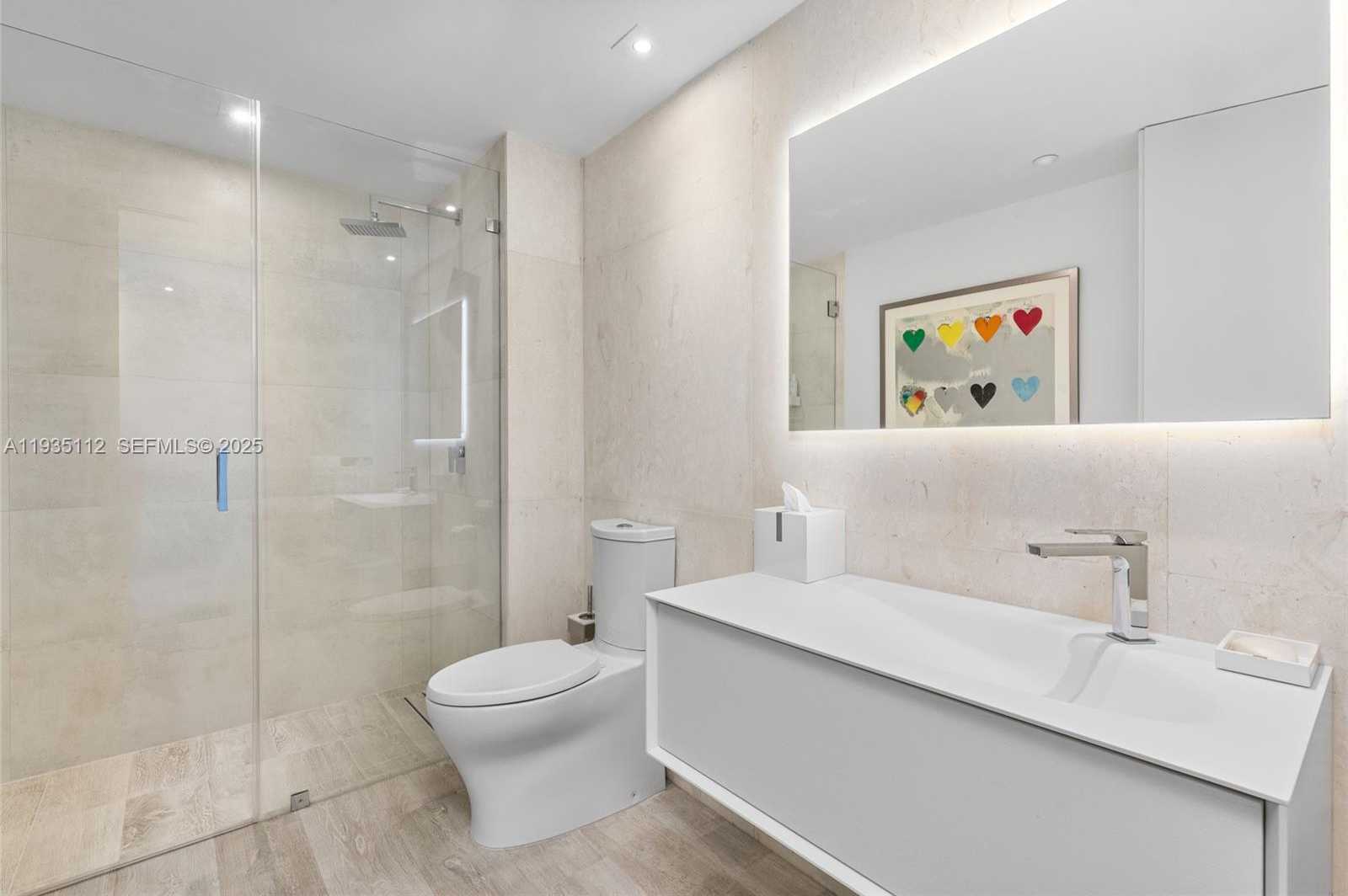 Small Image of 1000 SOUTH POINTE DR #3501, Miami Beach Number 34