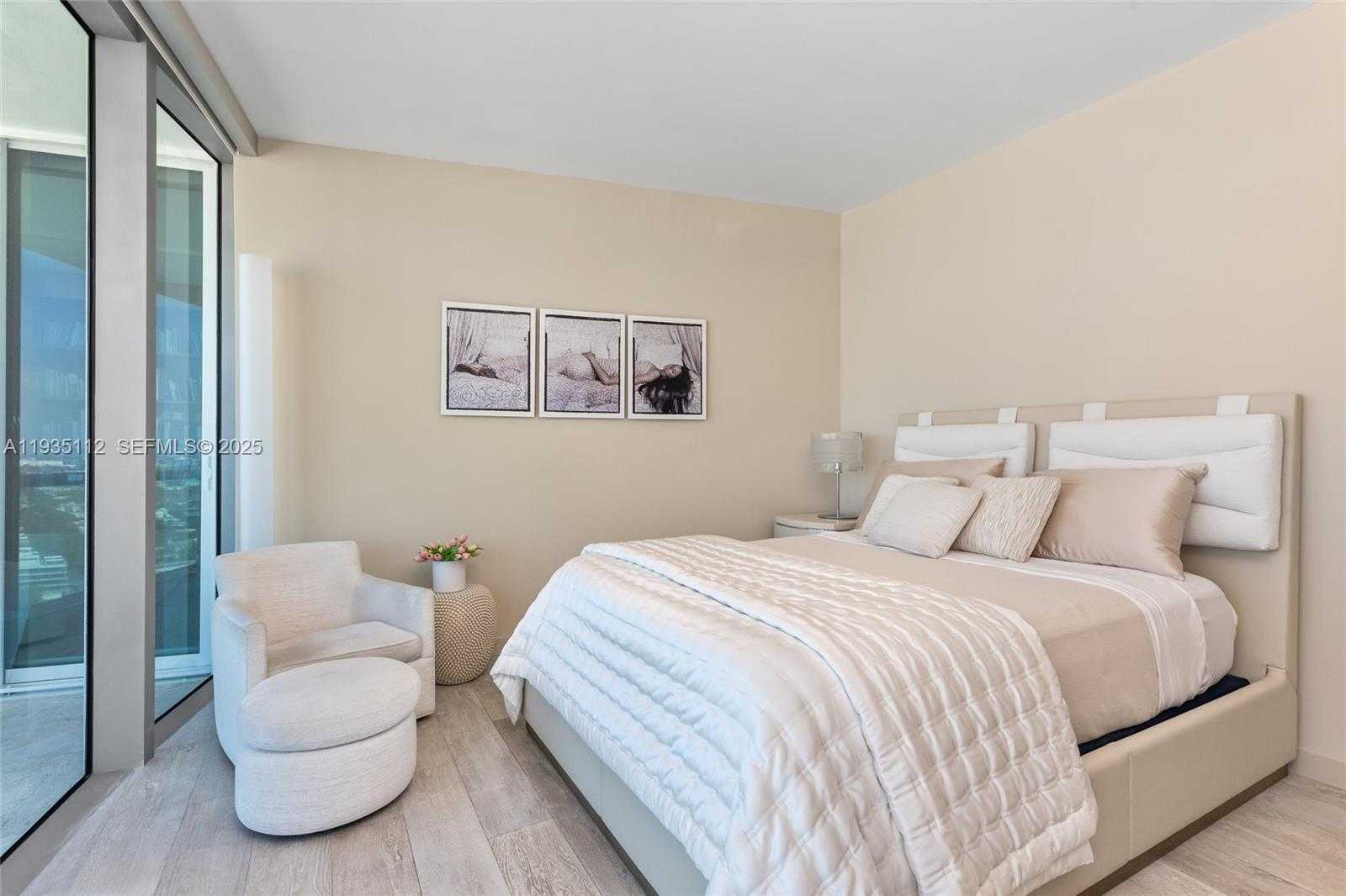 Small Image of 1000 SOUTH POINTE DR #3501, Miami Beach Number 36