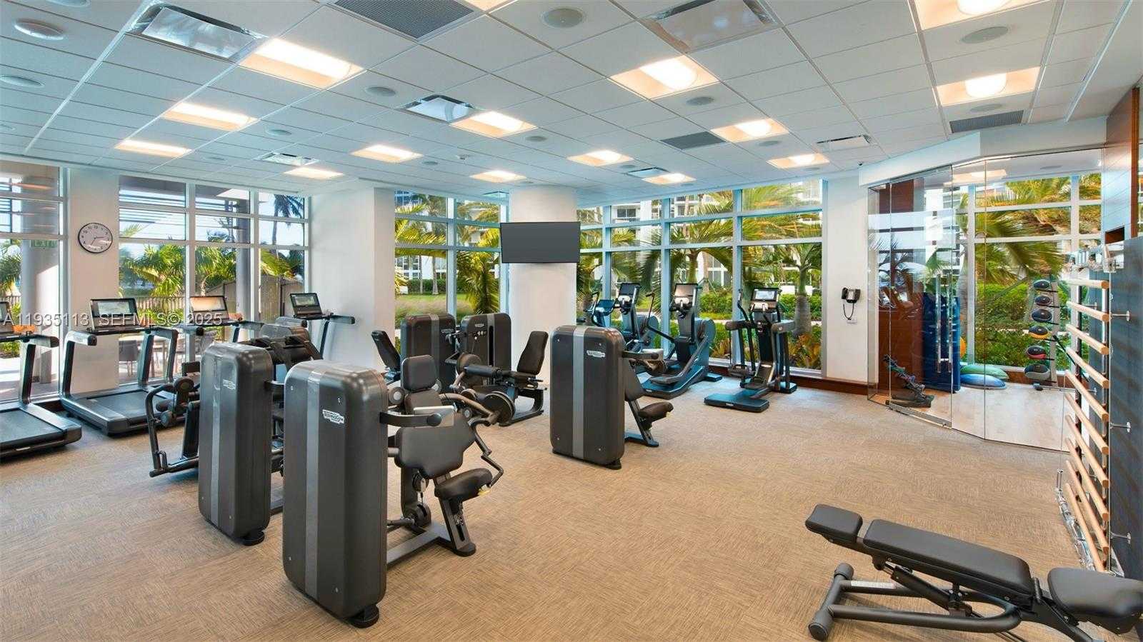 Small Image of 10295 COLLINS AVE #804, Bal Harbour Number 19