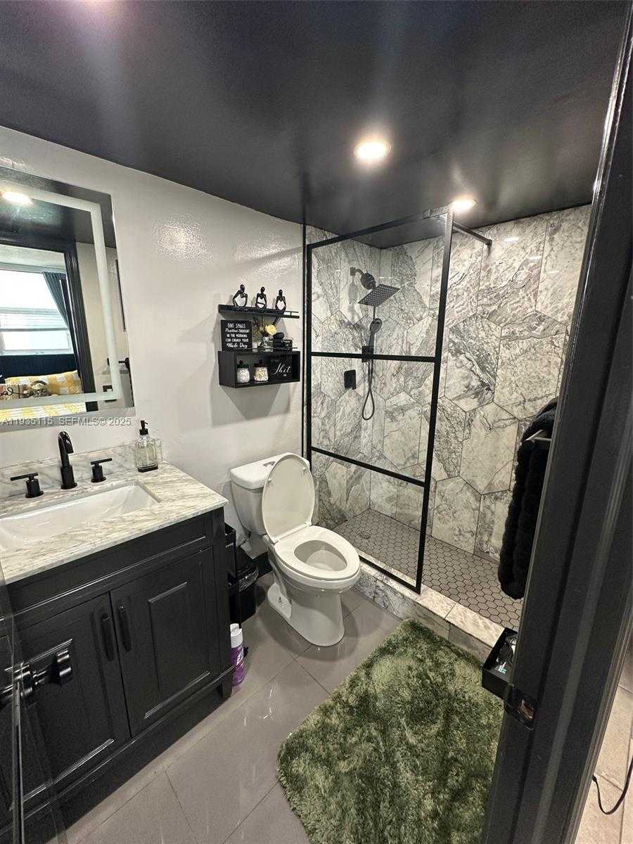 Small Image of 2903 NORTH MIAMI BEACH BLVD #409, North Miami Beach Number 3