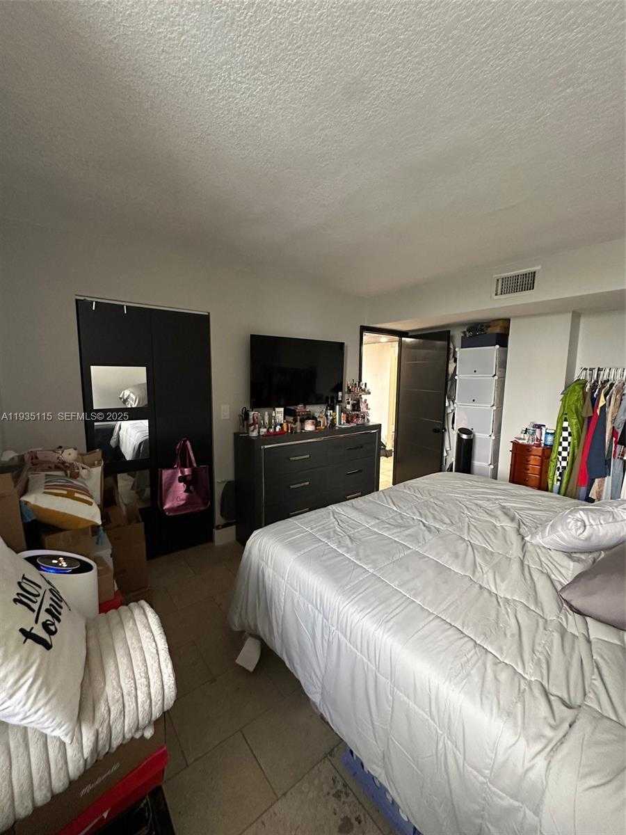 Small Image of 2903 NORTH MIAMI BEACH BLVD #409, North Miami Beach Number 7