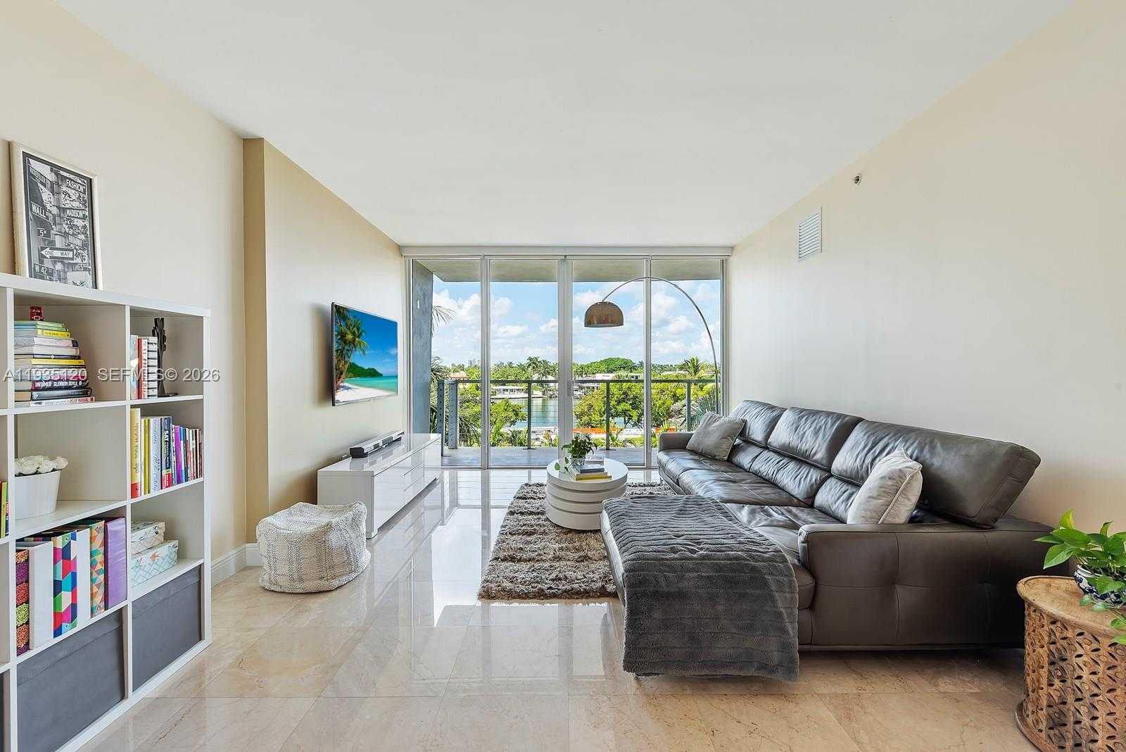 Small Image of 6305 INDIAN CREEK DR #4D, Miami Beach Number 2