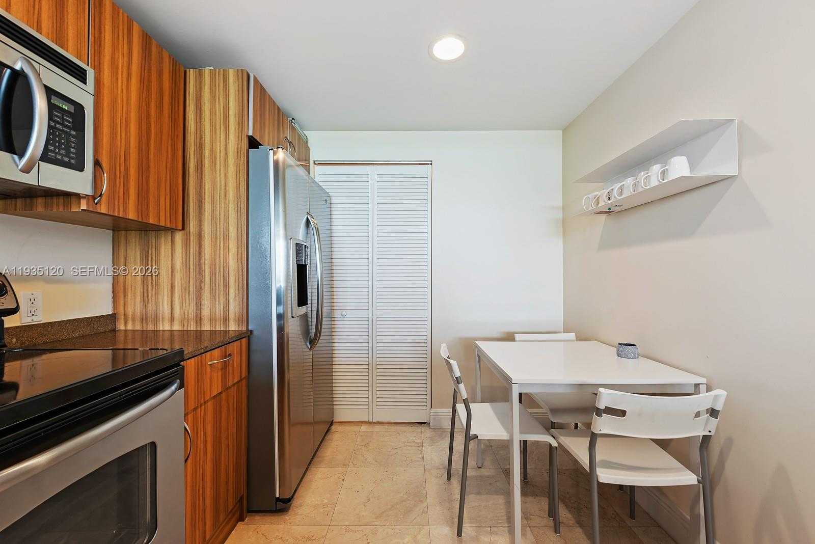 Small Image of 6305 INDIAN CREEK DR #4D, Miami Beach Number 7