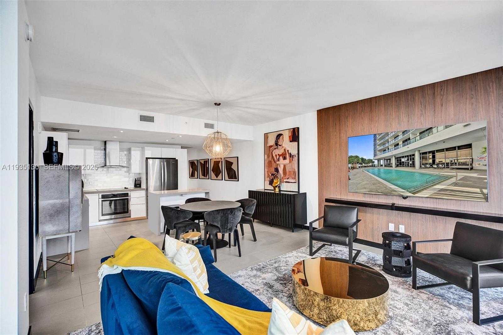 Imagen de Pequeño Objeto