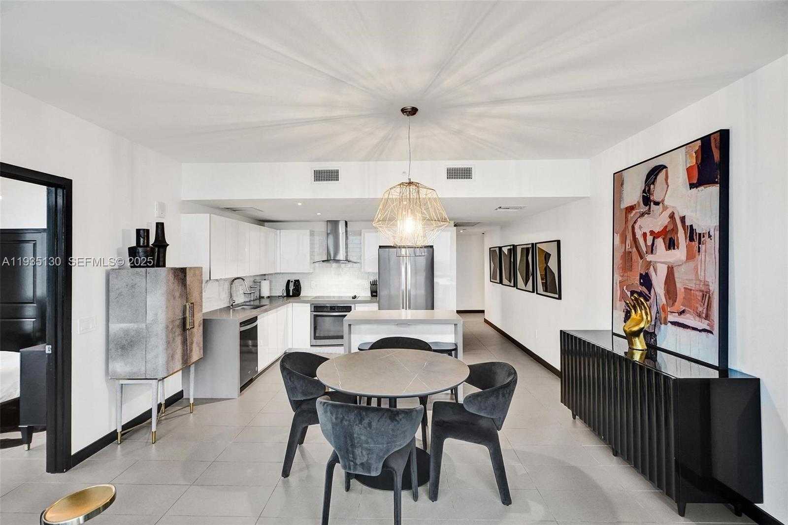 Imagen de Pequeño Objeto