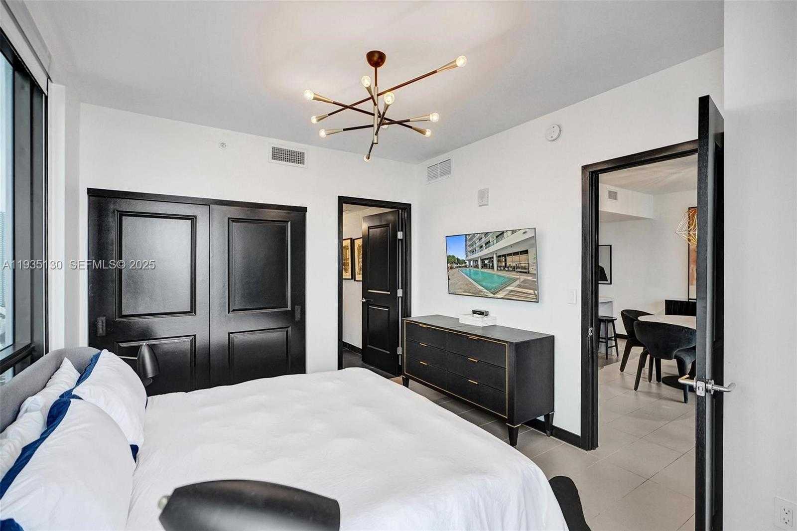 Imagen de Pequeño Objeto