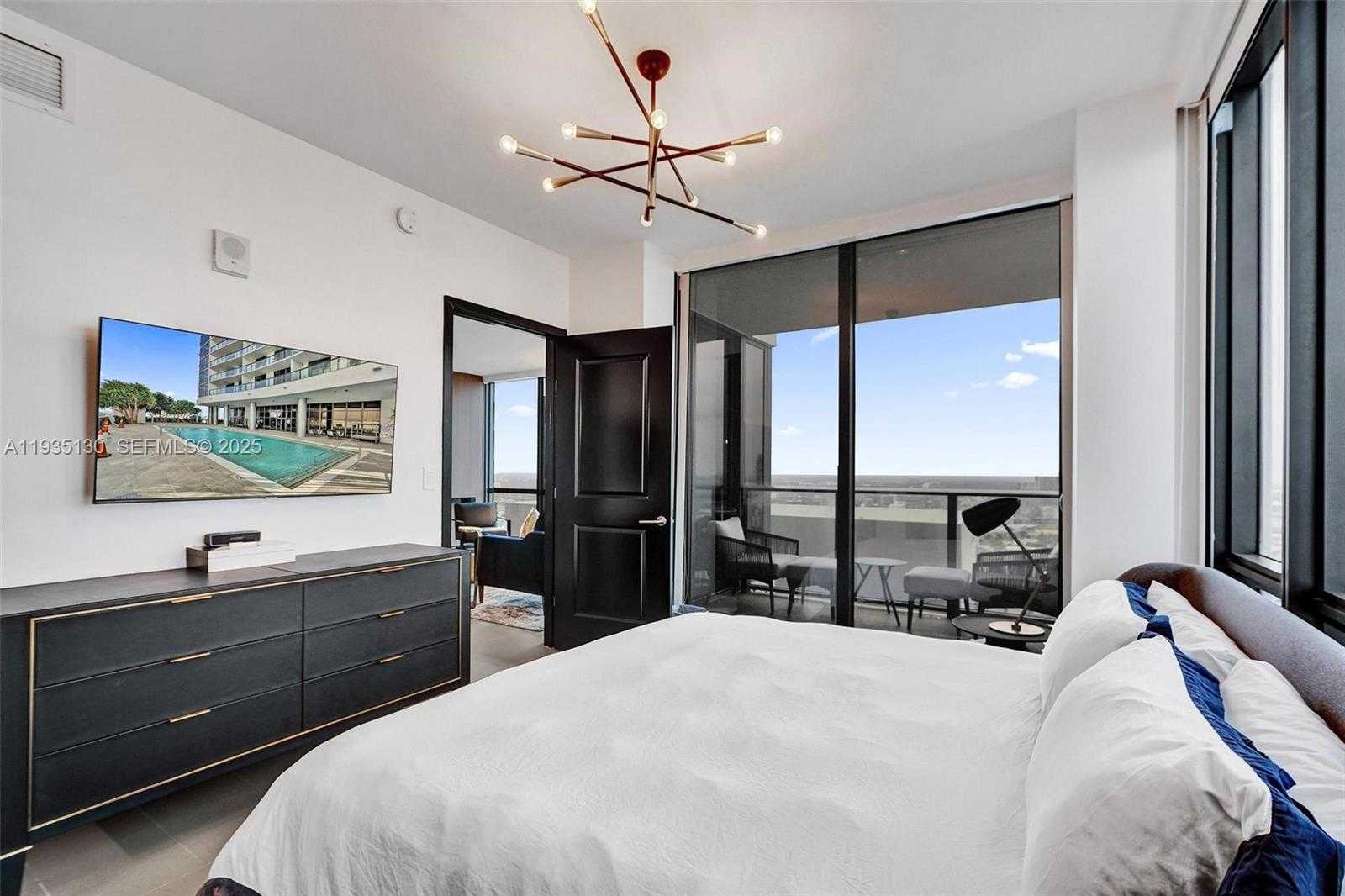 Imagen de Pequeño Objeto