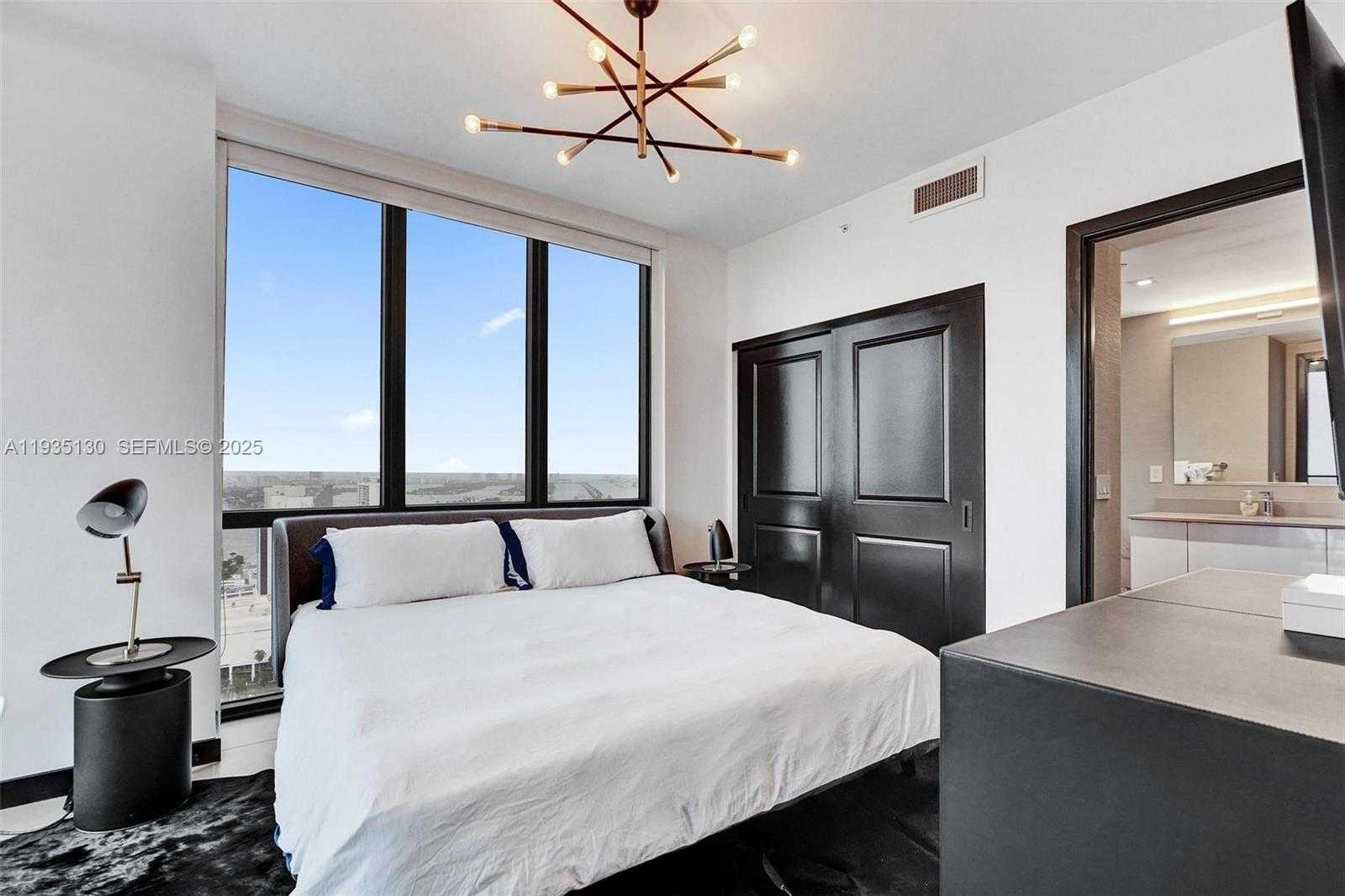 Imagen de Pequeño Objeto