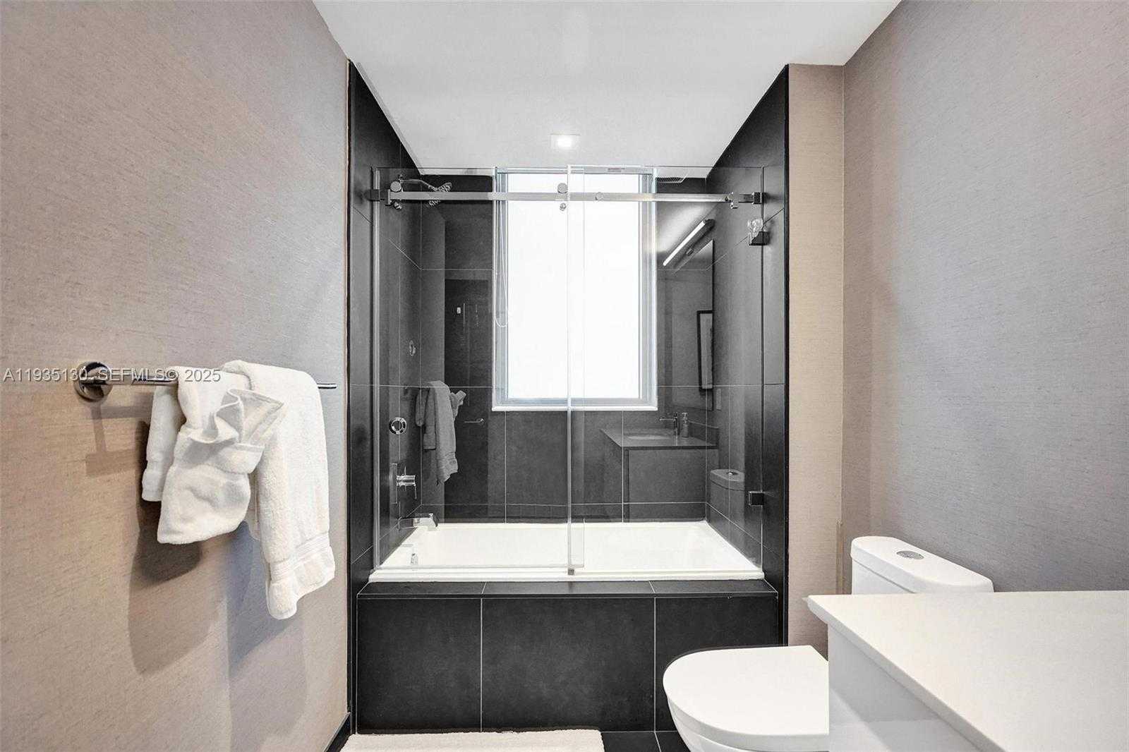 Imagen de Pequeño Objeto