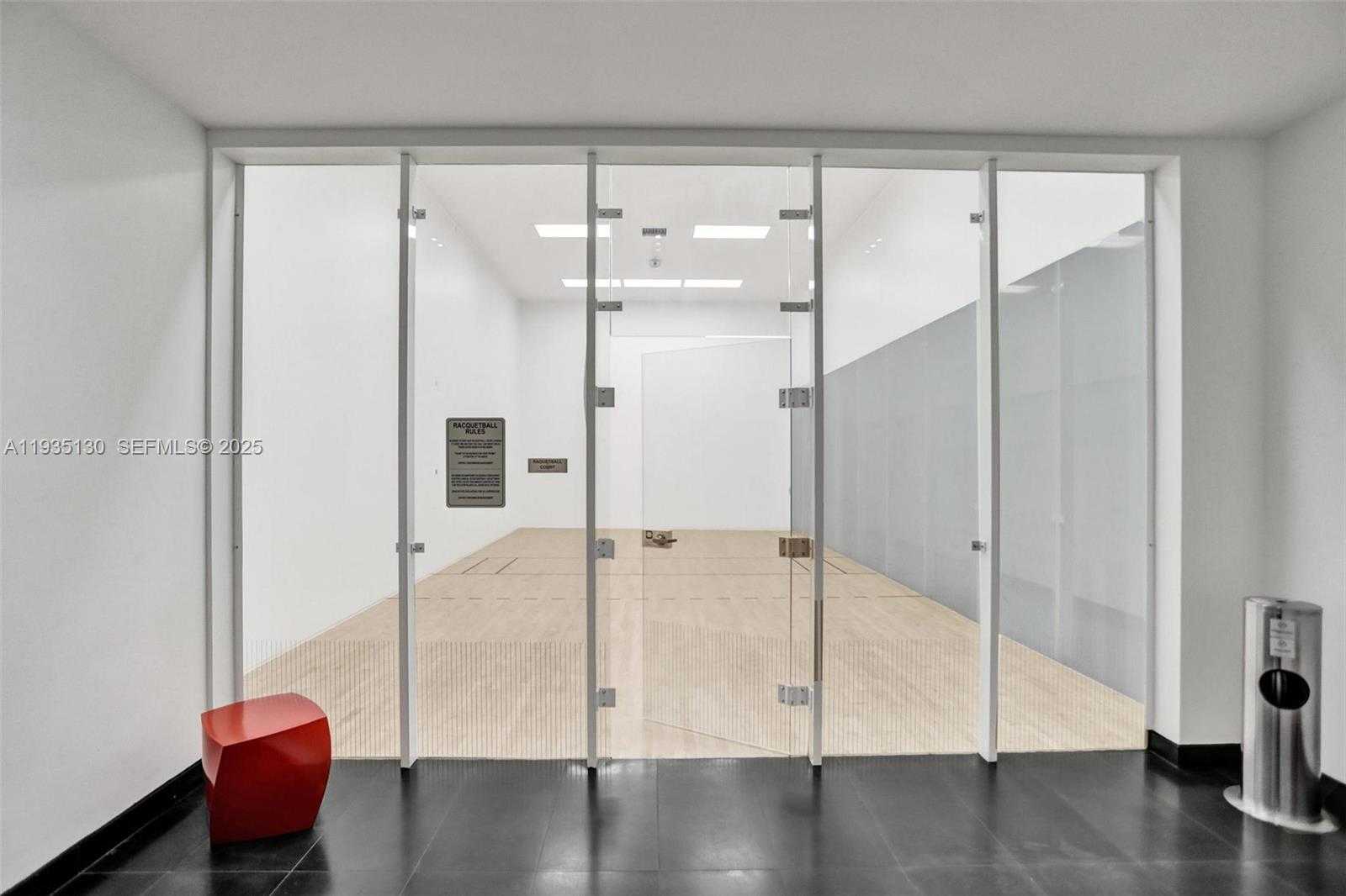 Imagen de Pequeño Objeto