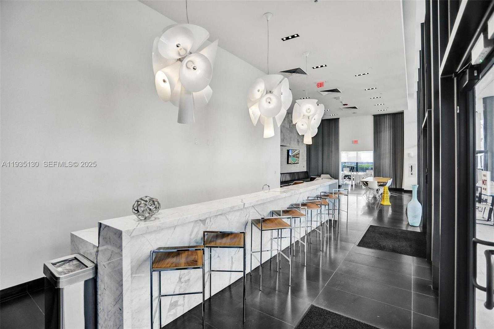 Imagen de Pequeño Objeto