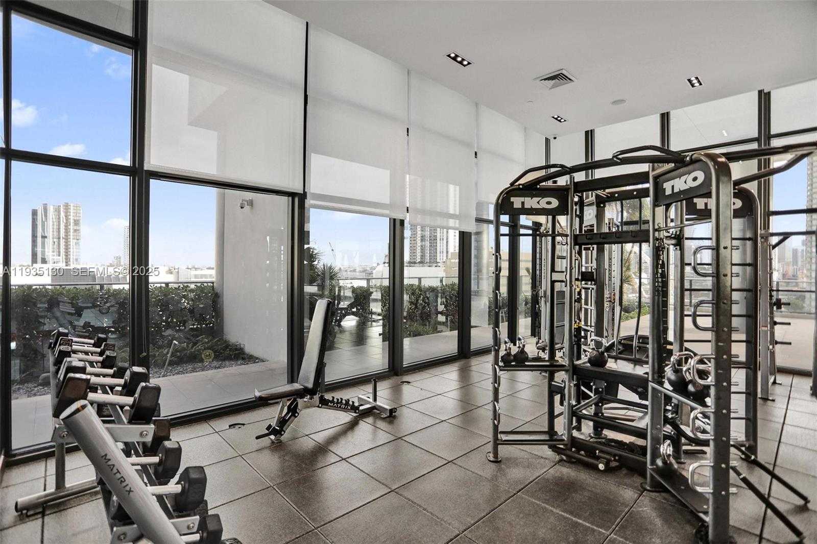 Imagen de Pequeño Objeto