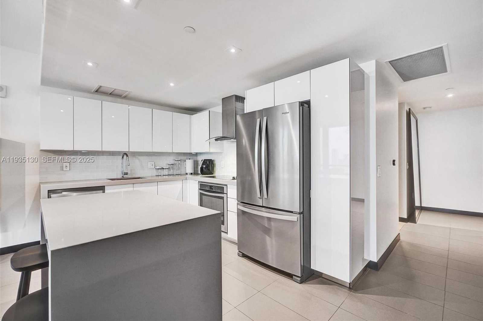 Imagen de Pequeño Objeto