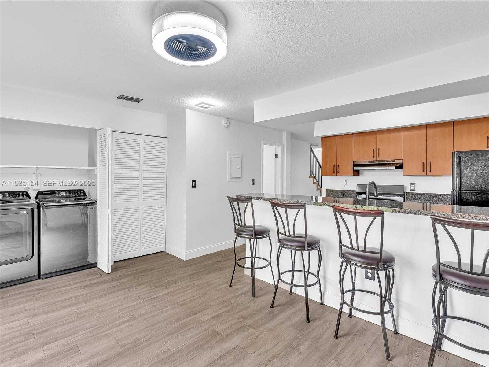 Small Image of 3911 SOUTH WEST 52ND AVE #4-1, Pembroke Park Number 16