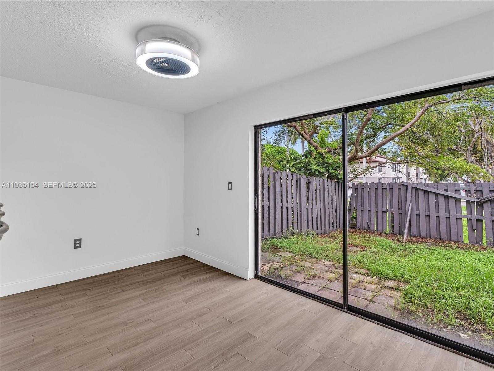 Small Image of 3911 SOUTH WEST 52ND AVE #4-1, Pembroke Park Number 18