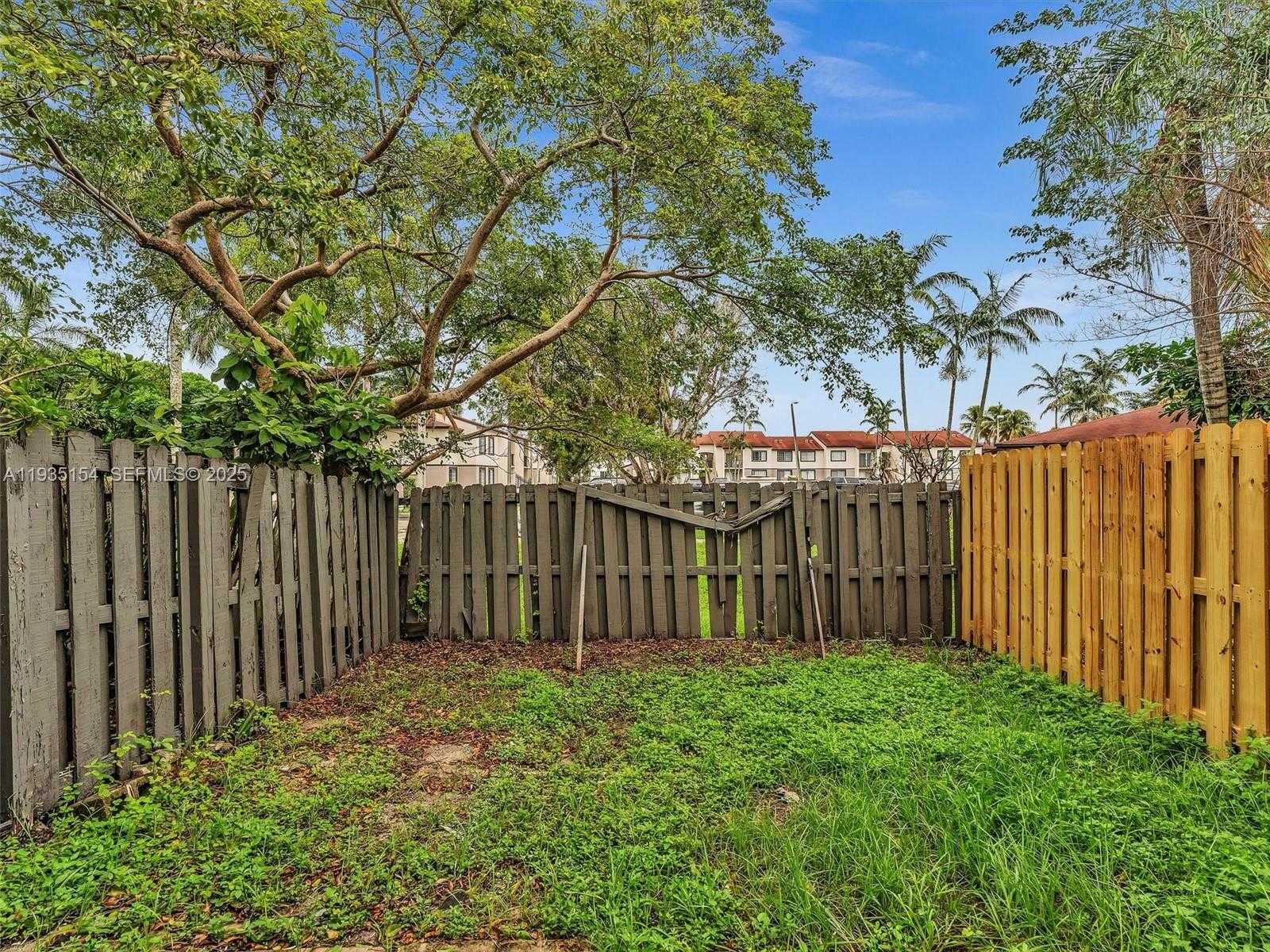 Small Image of 3911 SOUTH WEST 52ND AVE #4-1, Pembroke Park Number 20