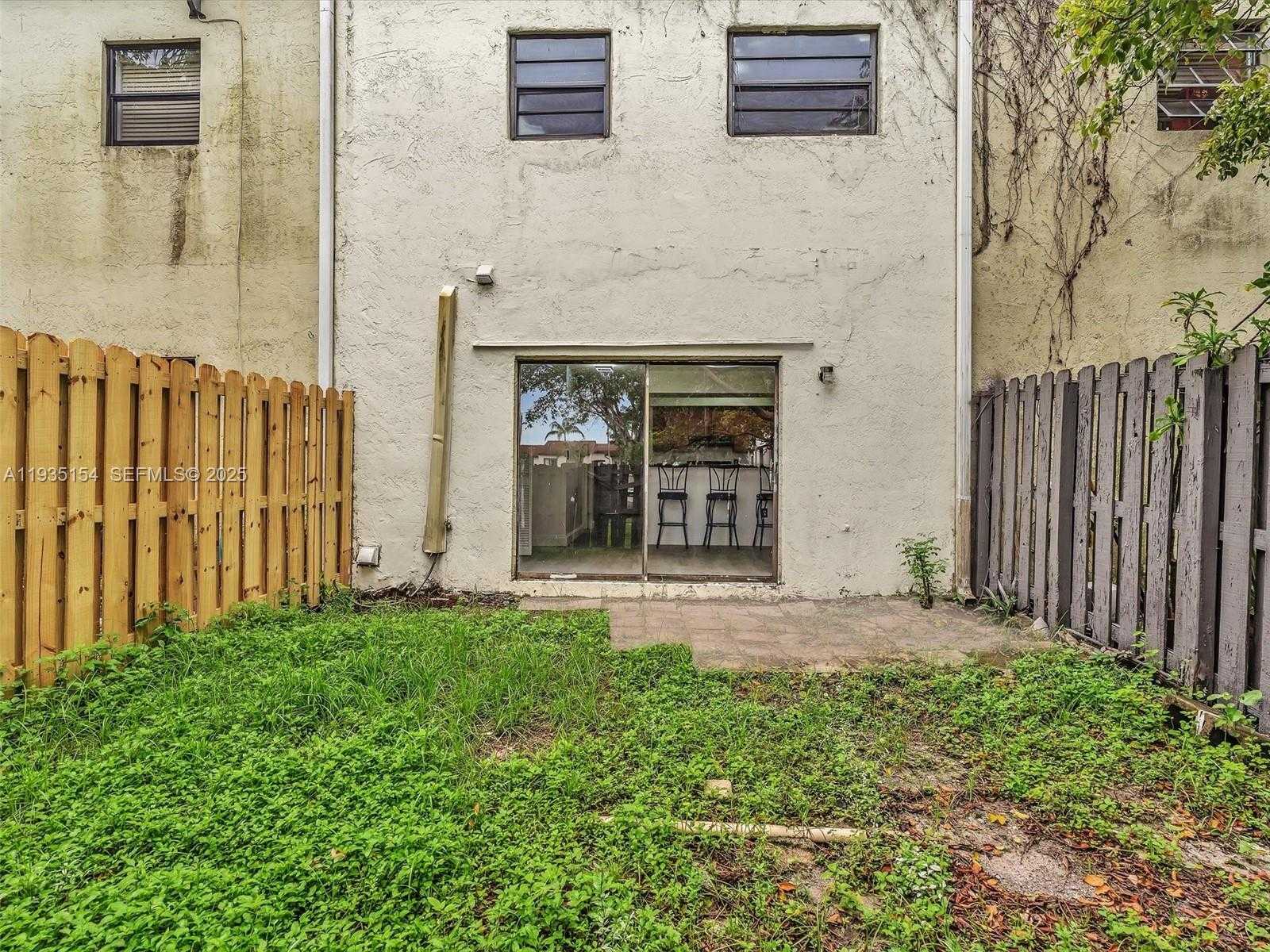 Small Image of 3911 SOUTH WEST 52ND AVE #4-1, Pembroke Park Number 23