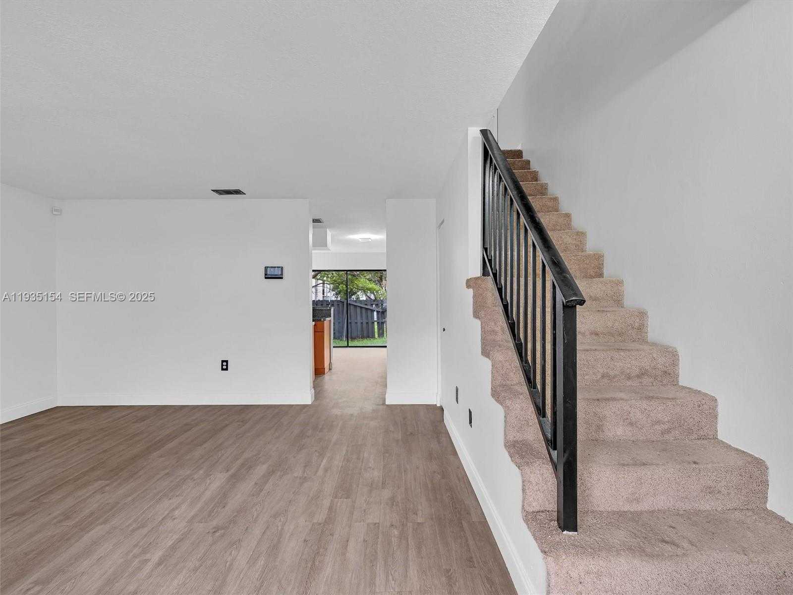 Small Image of 3911 SOUTH WEST 52ND AVE #4-1, Pembroke Park Number 6