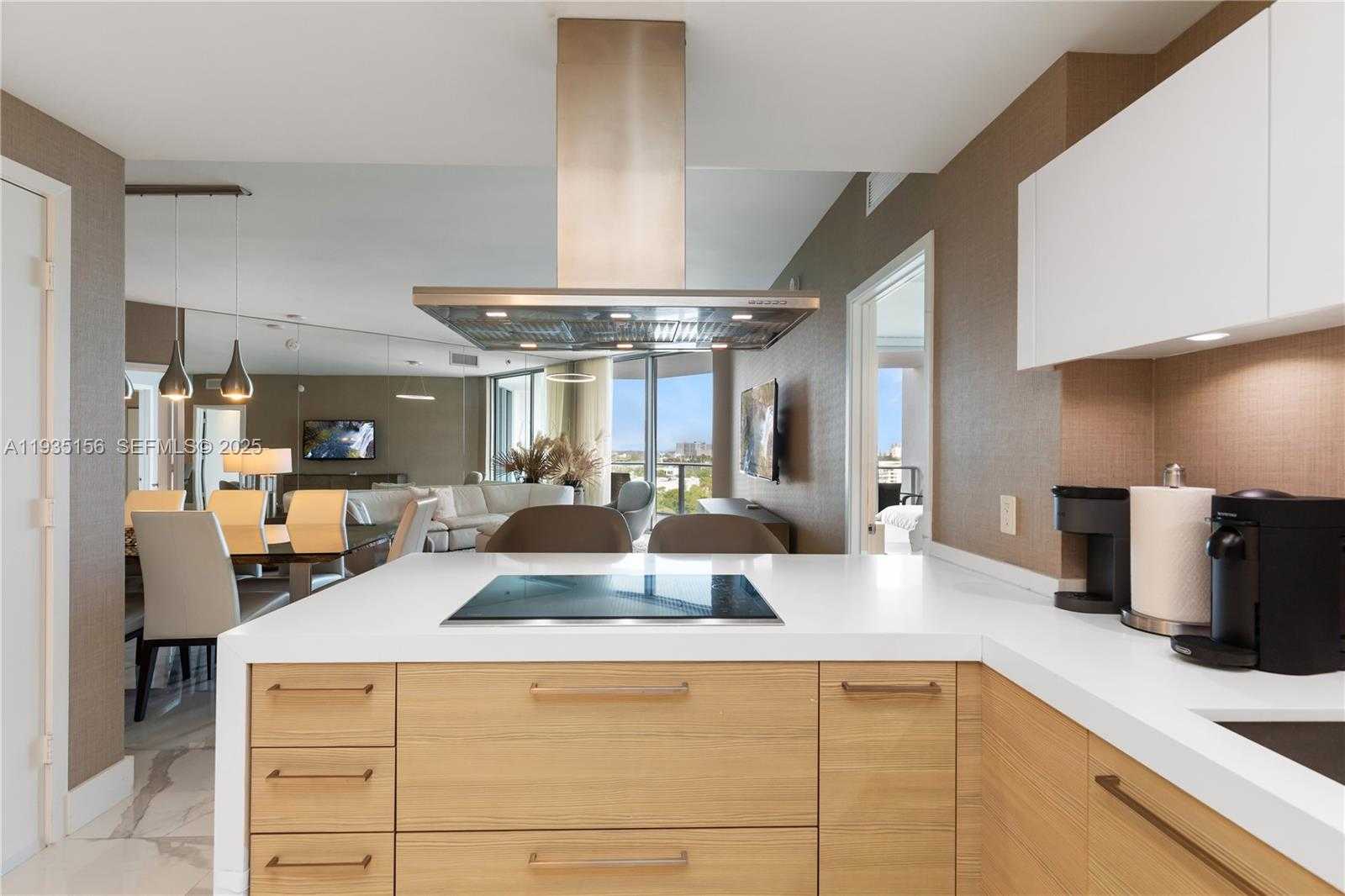 Small Image of 17301 NORTH EAST BISCAYNE BLVD #908, North Miami Beach Number 15