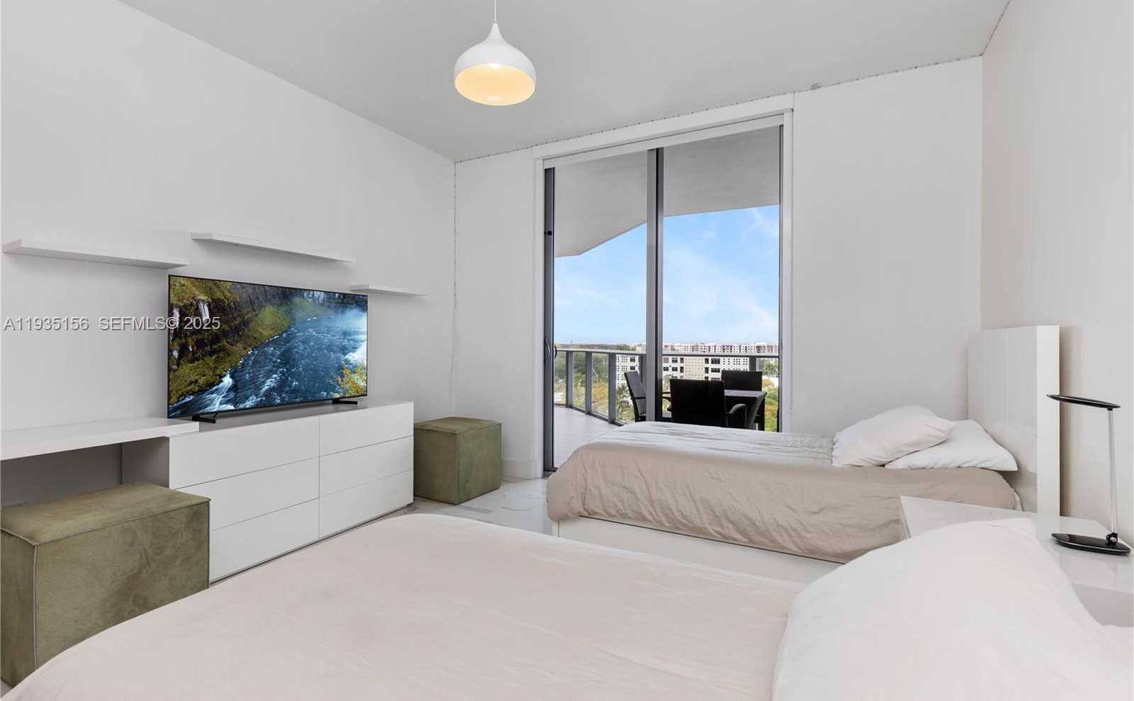 Small Image of 17301 NORTH EAST BISCAYNE BLVD #908, North Miami Beach Number 26