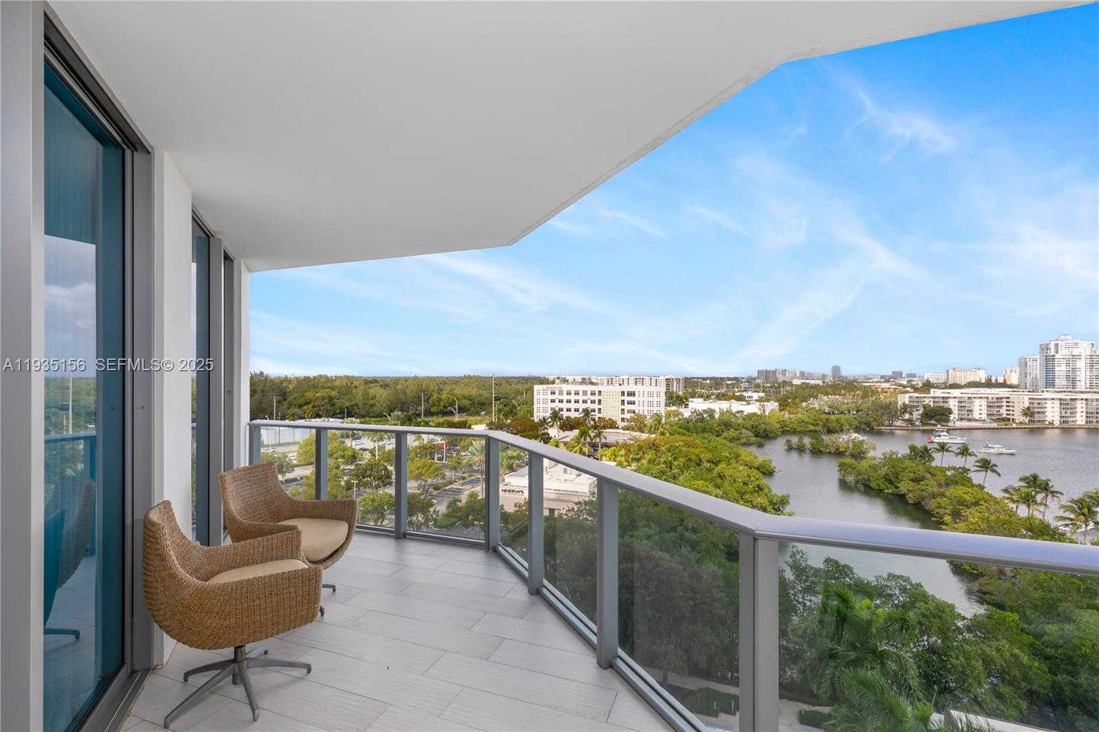 Small Image of 17301 NORTH EAST BISCAYNE BLVD #908, North Miami Beach Number 35